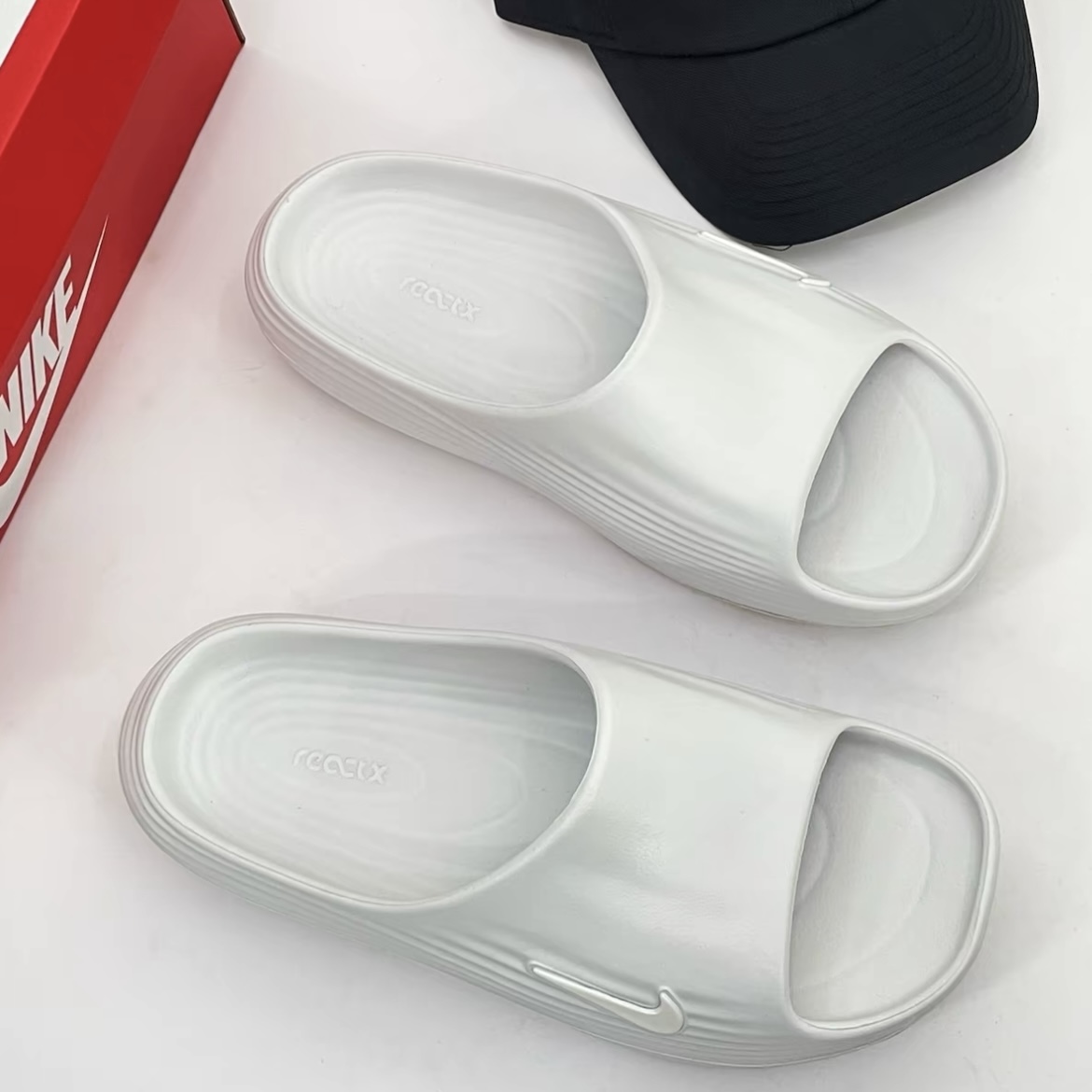 NIKE REACTX REJUVEN8 SLIDE 全白 防水 拖鞋 HV4479-100