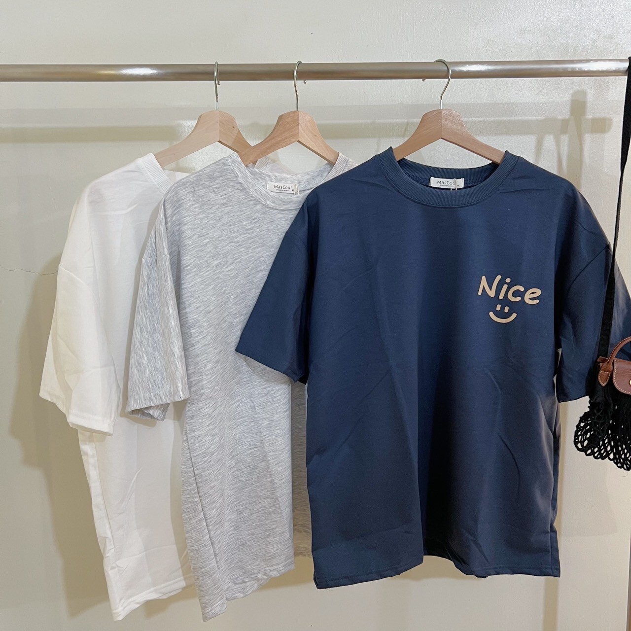 20006 NICE笑臉短袖