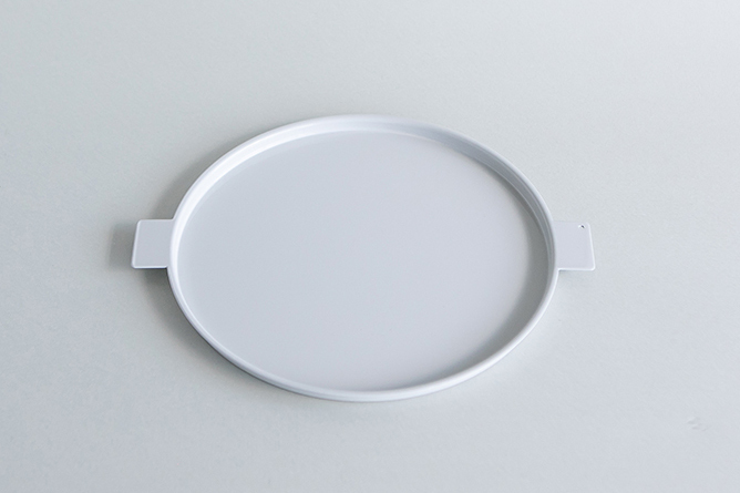 yumiko iihoshi porcelain - Colored' aluminum tray彩色鋁製托盤 / 圓形  / 白 / 225