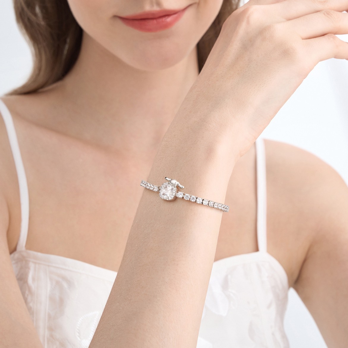 HELLO KITTY 凱蒂貓 三麗鷗系列 蝴蝶結 清透方糖鑽手鍊 禮盒包裝