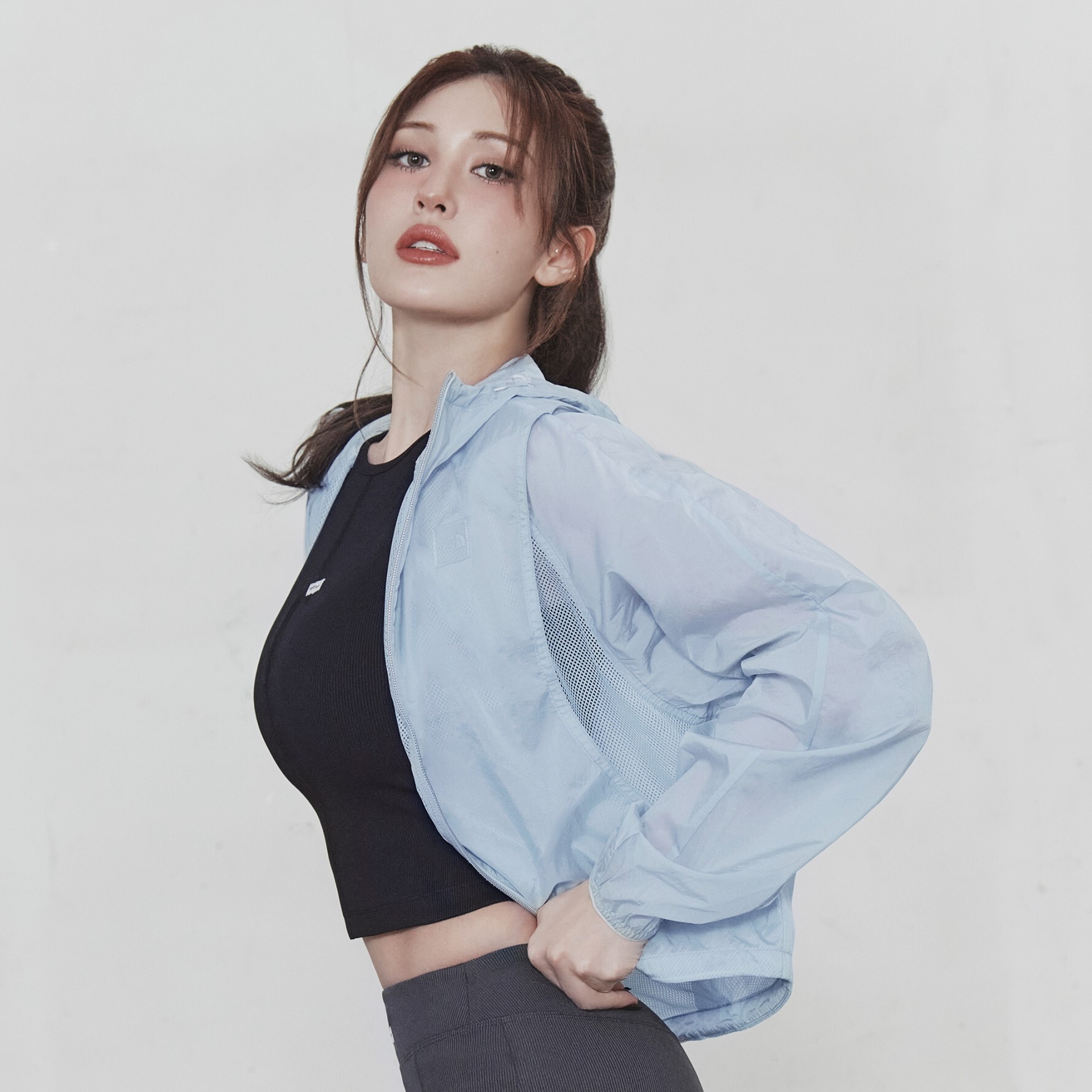 【代購】THE NORTH FACE 北臉 白標 女 AERORUN 連帽 風衣 外套 NJ3LR32