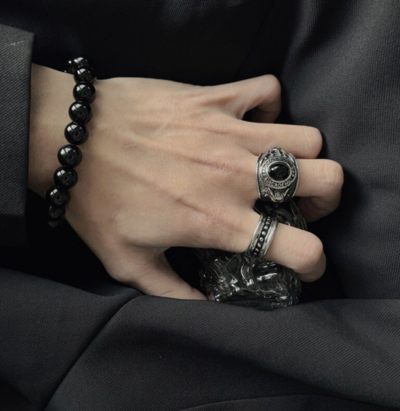 (GOAL) 曜石黑 晶石 百搭 珠珠 飾品 彈性繩 手鍊