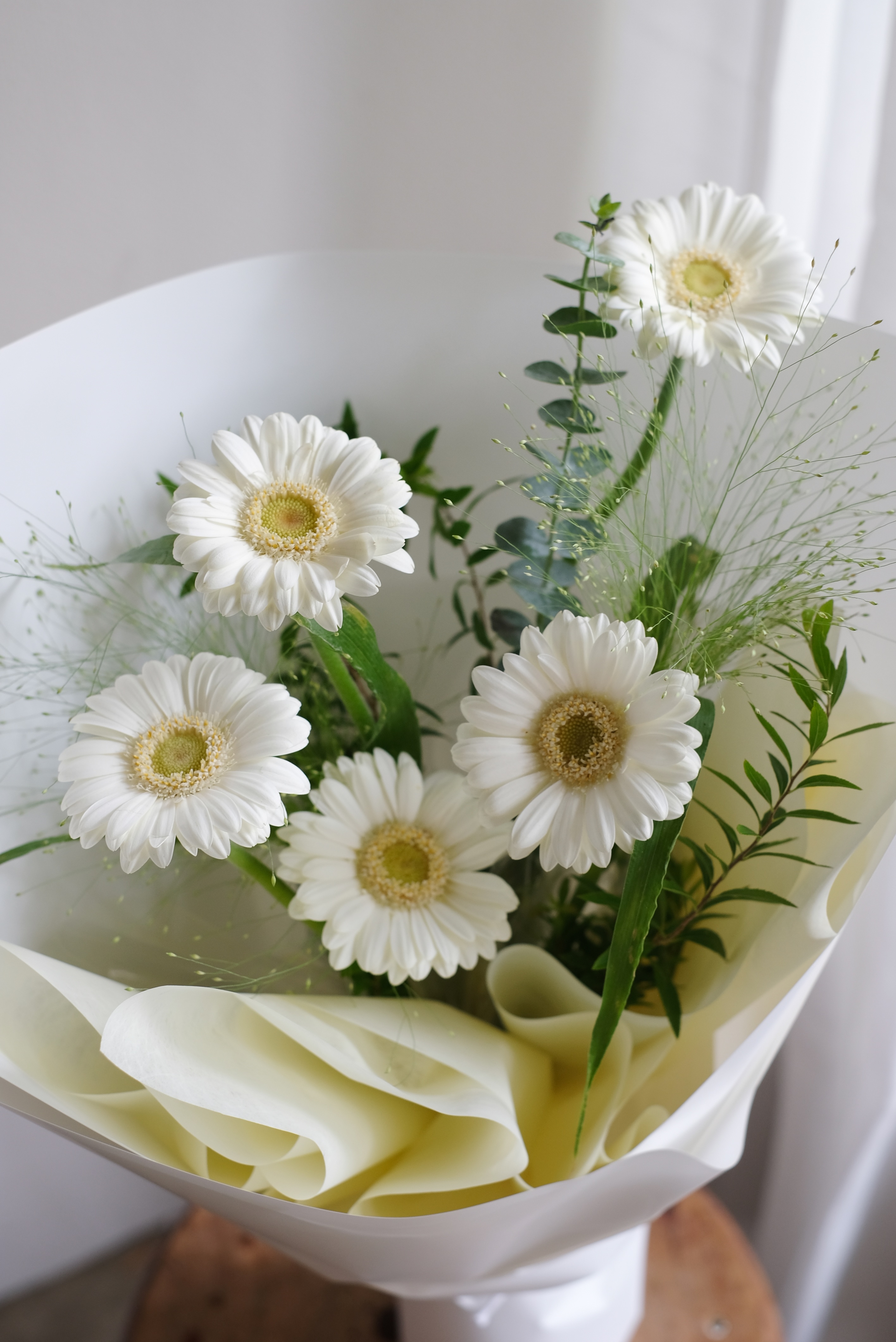 清新感純白太陽花束