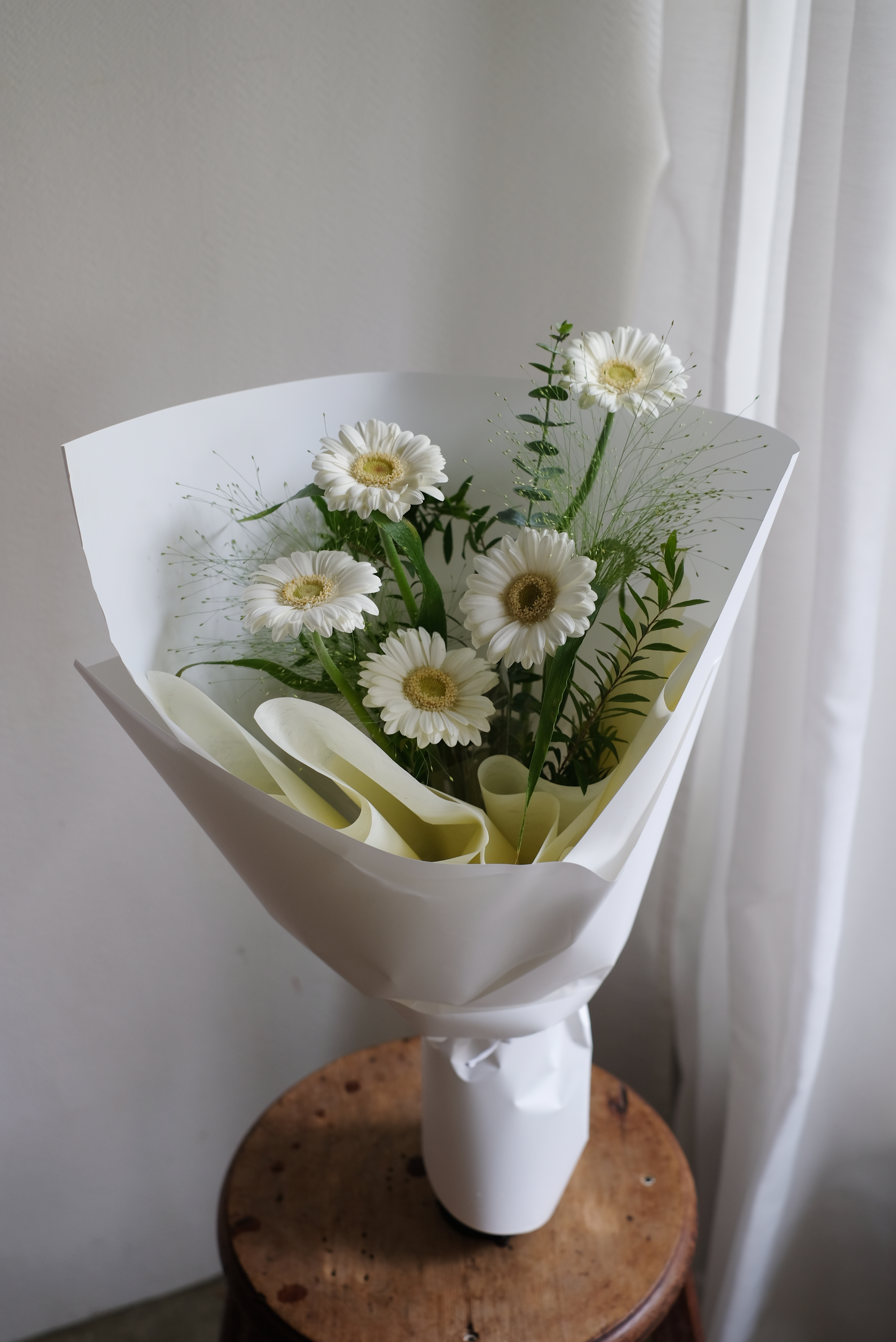 清新感純白太陽花束