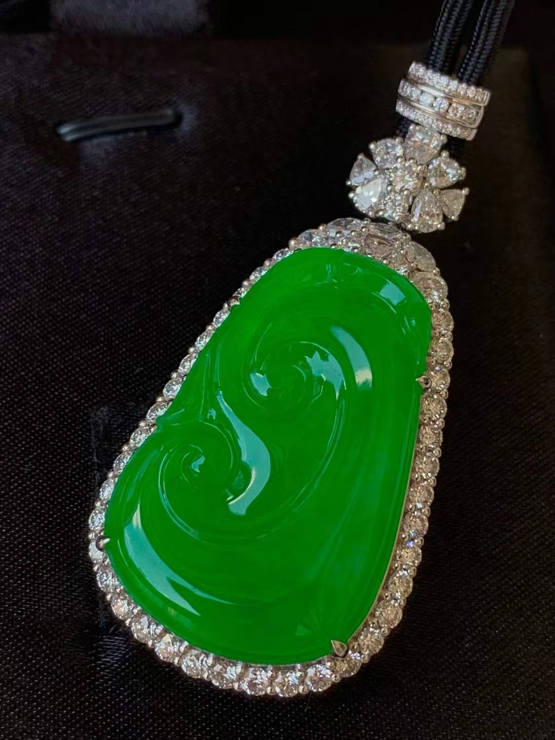 76344 翡翠如意吊墜