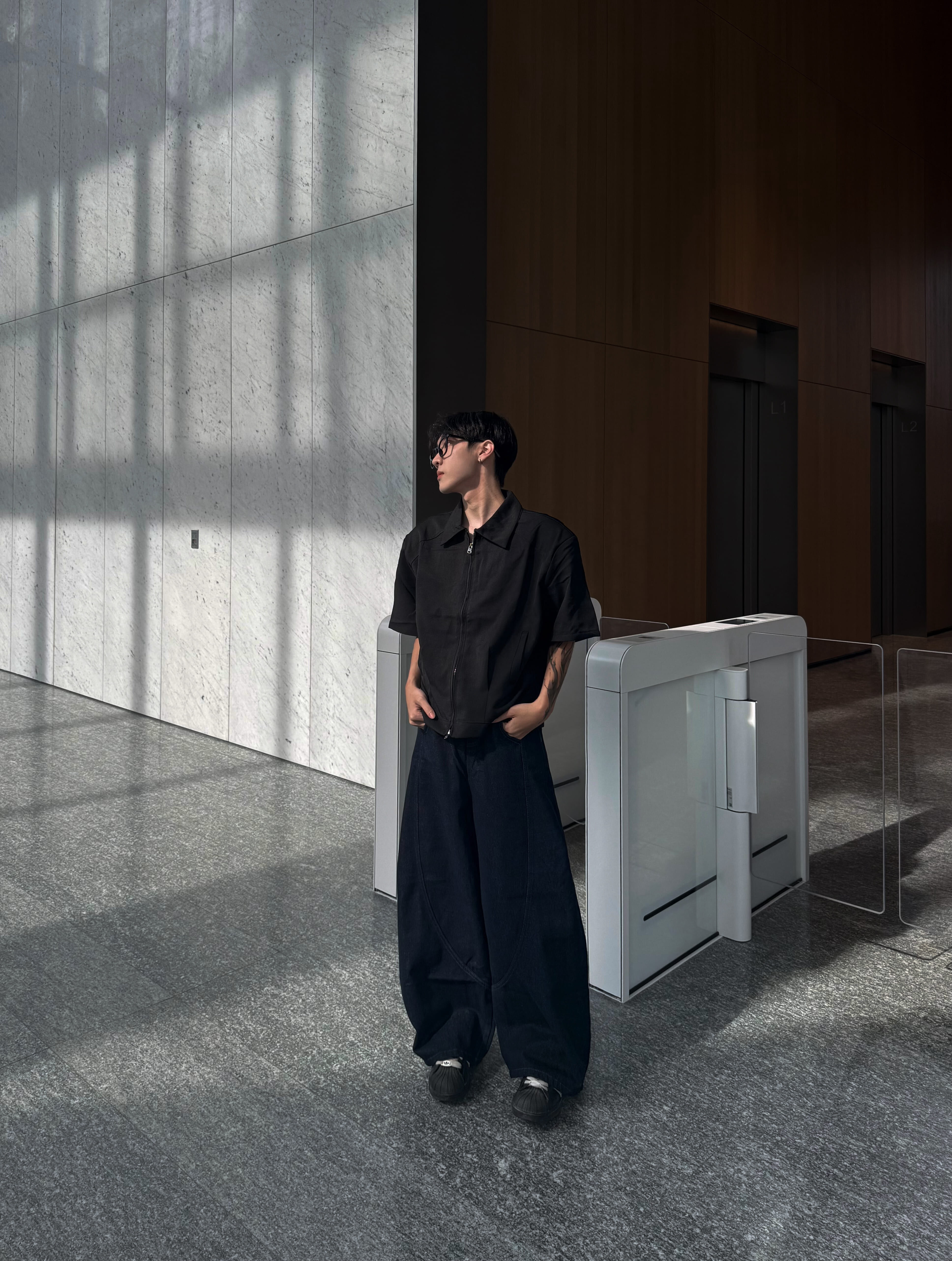 (現貨) 原色丹寧分割彎刀牛仔褲