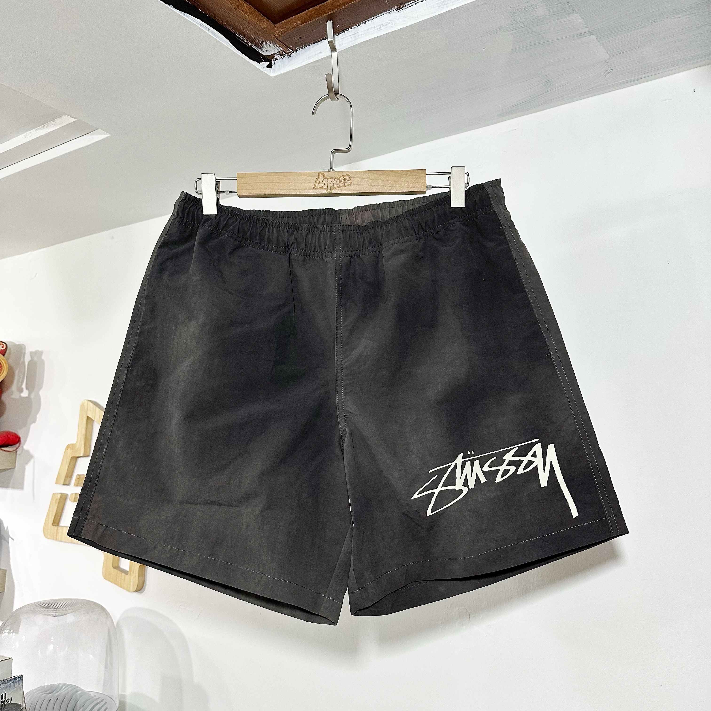 STUSSY NYLON SHORT WAVE DYE  BLACK 沙灘洗水染色黑短褲