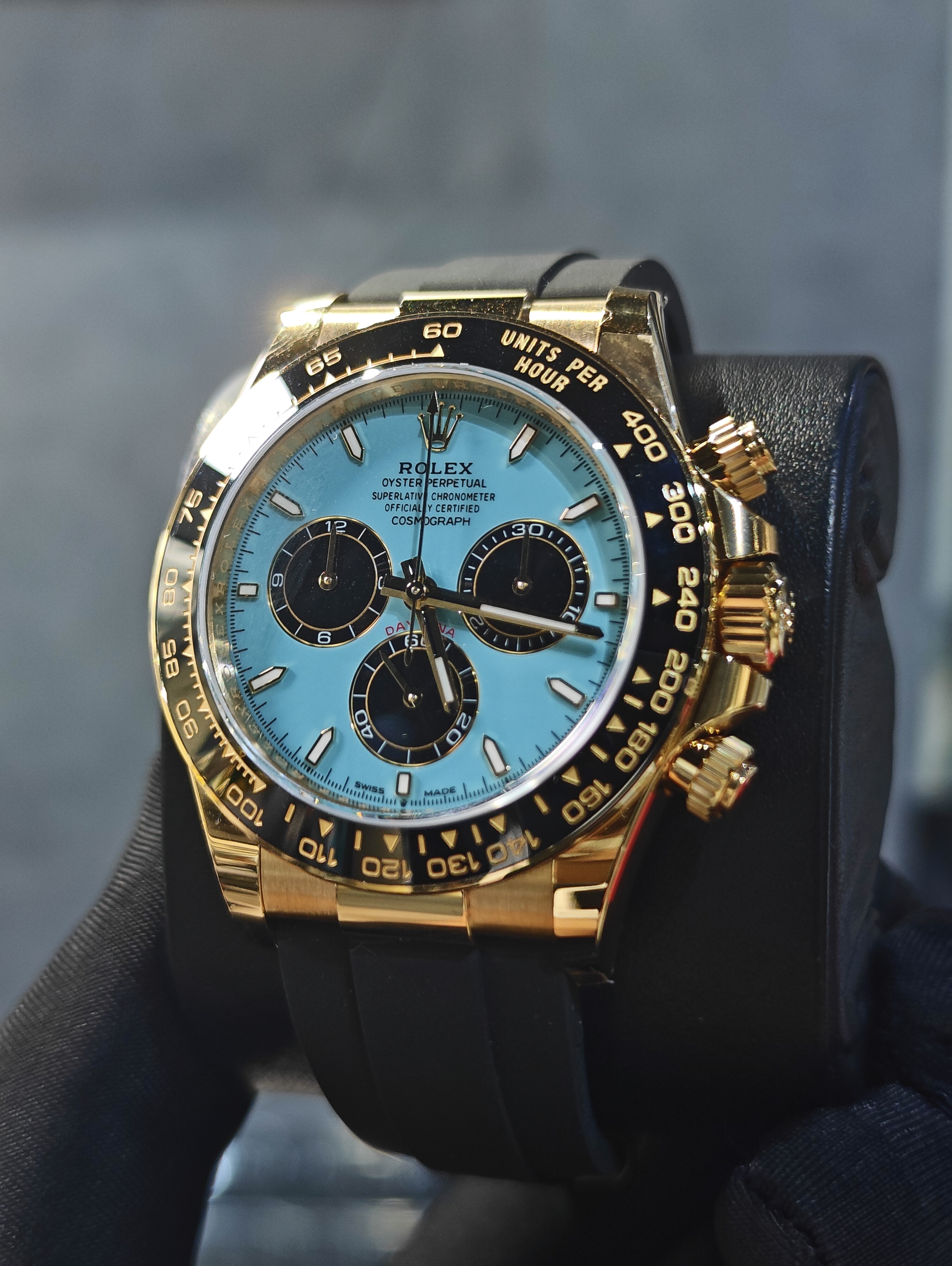 BRAND NEW ROLEX 126518ln 126518 OYSTER PERPETUAL COSMOGRAPH DAYTONA YELLOW GOLD TURQUOISE BLUE DIAL RUBBER STRAP 40MM