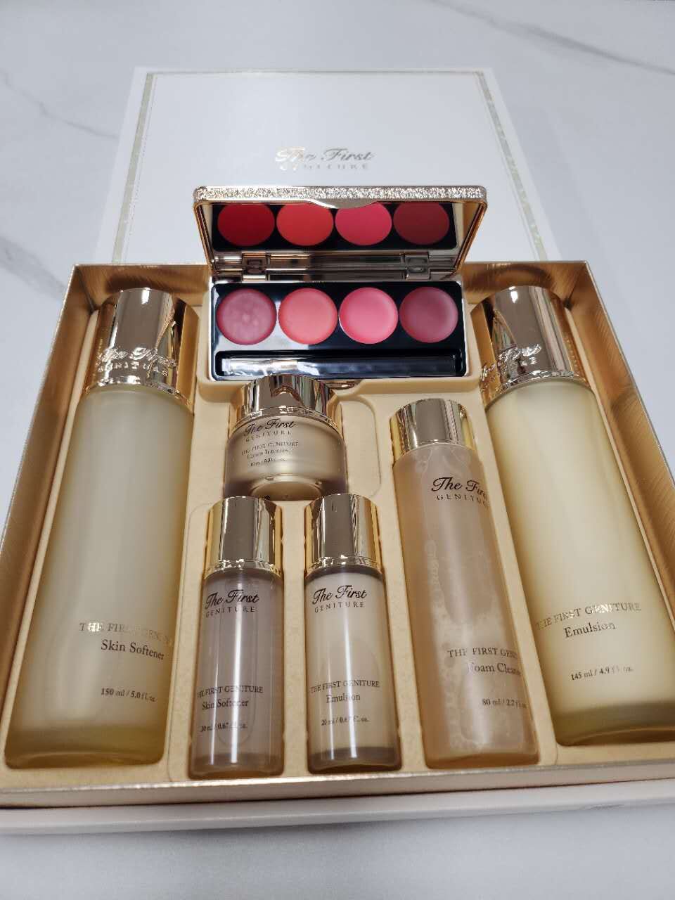 【預購】AKR070813 OHUI 極致水乳禮盒