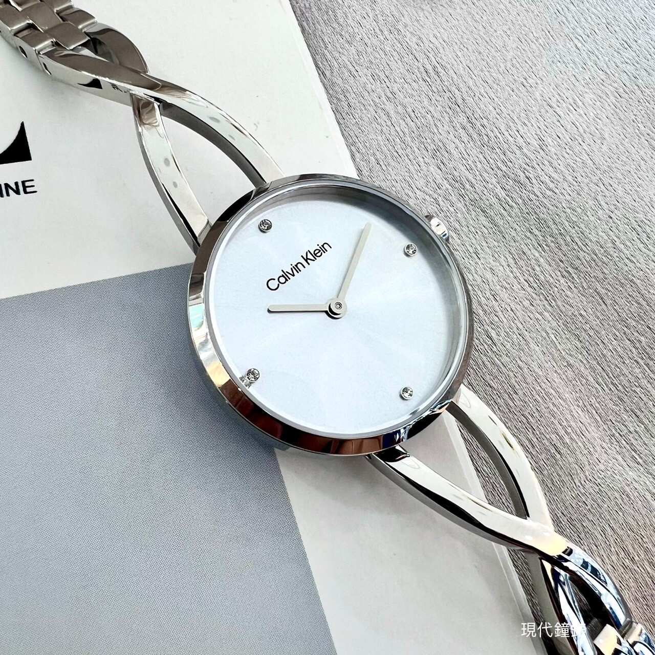 【CALVIN KLEIN】女士手環式腕錶 CK25100058 28mm 現代鐘錶