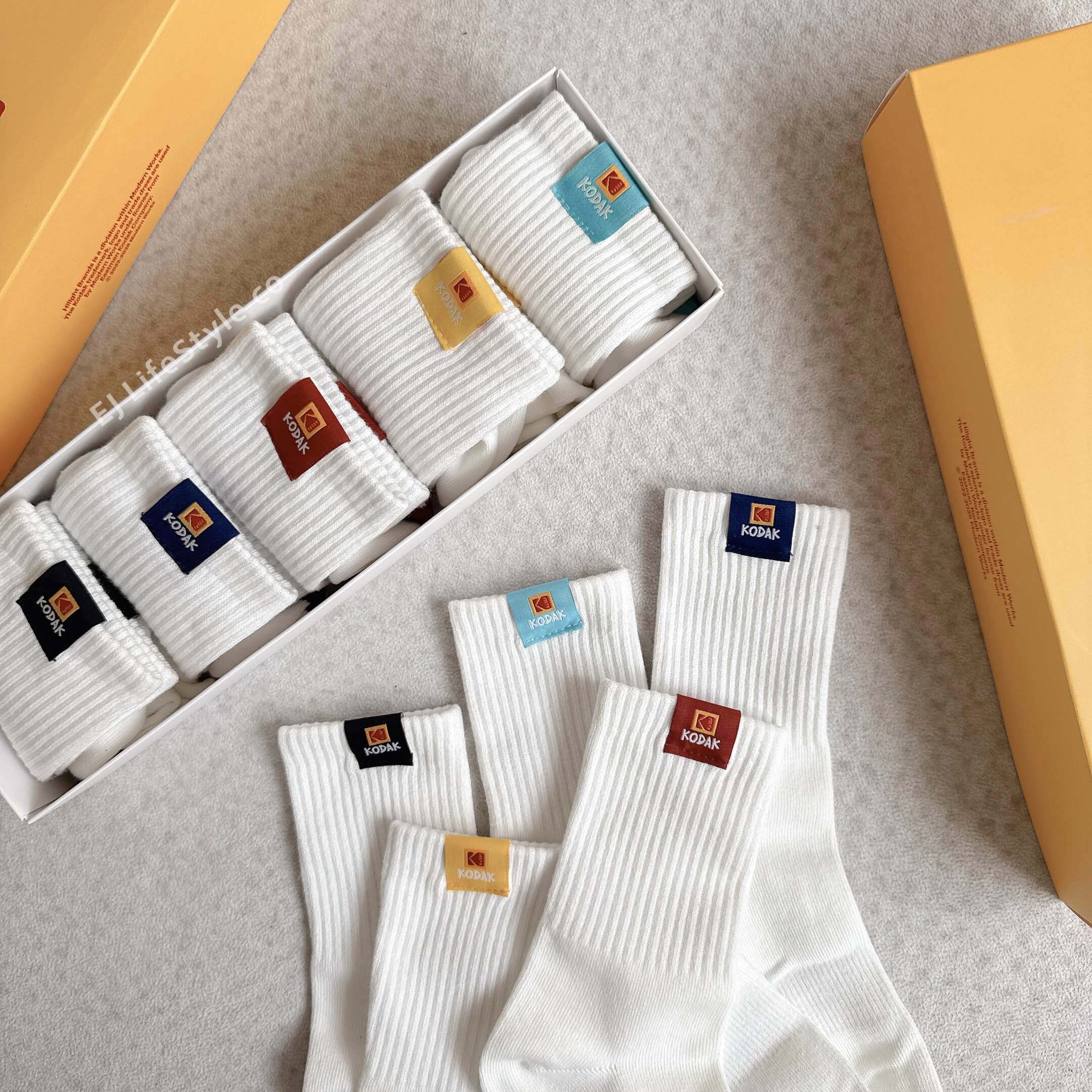 韓國限定 🇰🇷  KODAK 柯達 彩標 襪子 禮盒 中筒襪 刺繡小標 彩色 一組五入 / 現貨