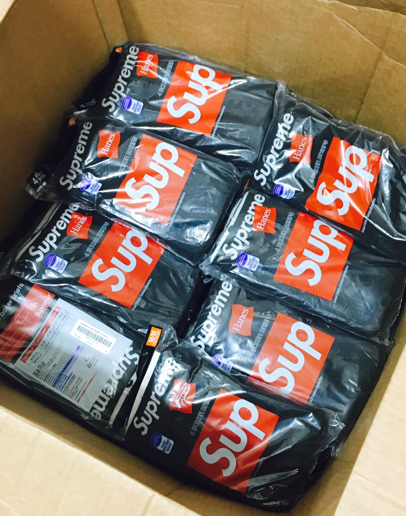 Supreme X Hanes 四角內褲