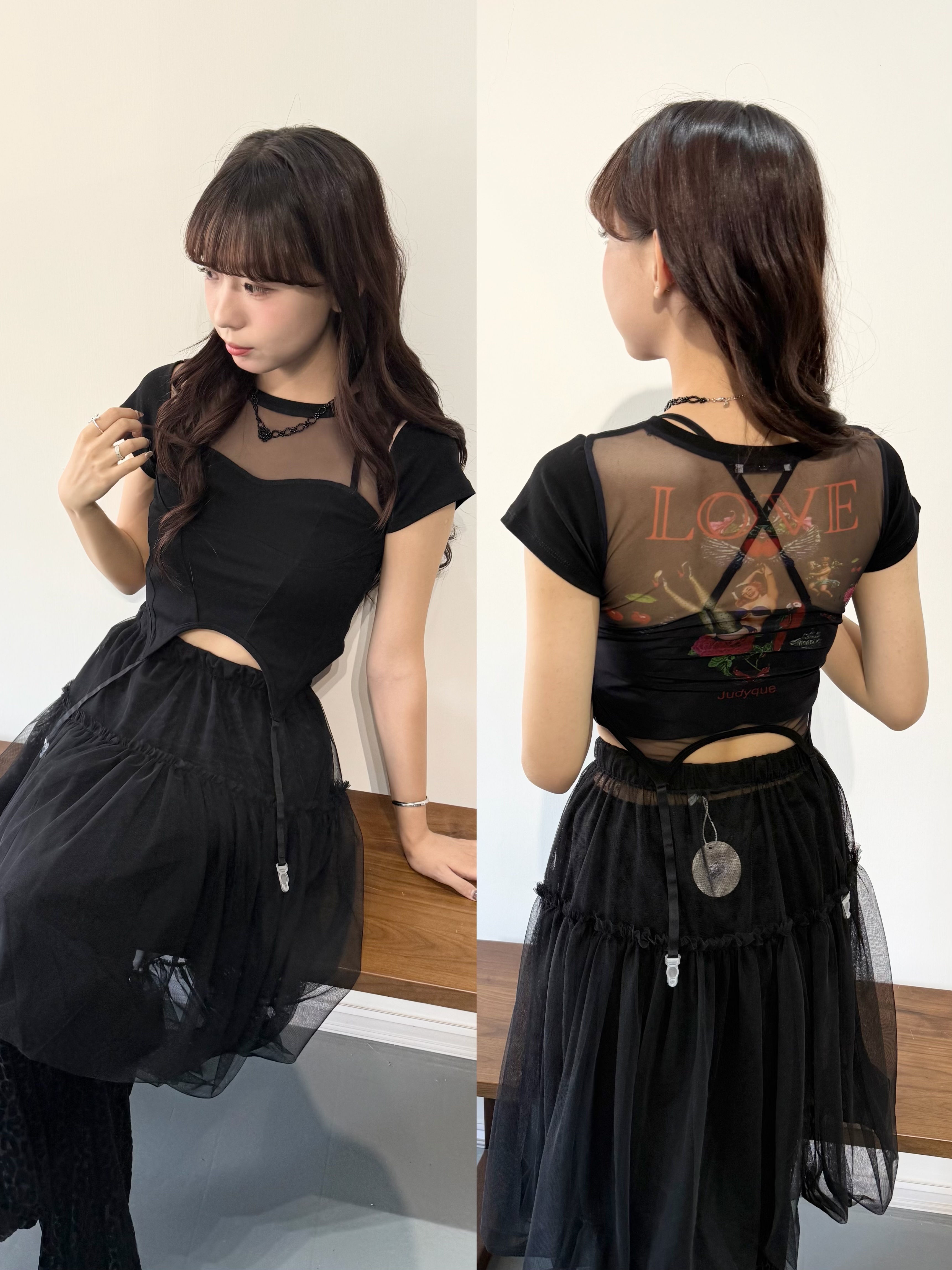 小露肩印花造形感Top