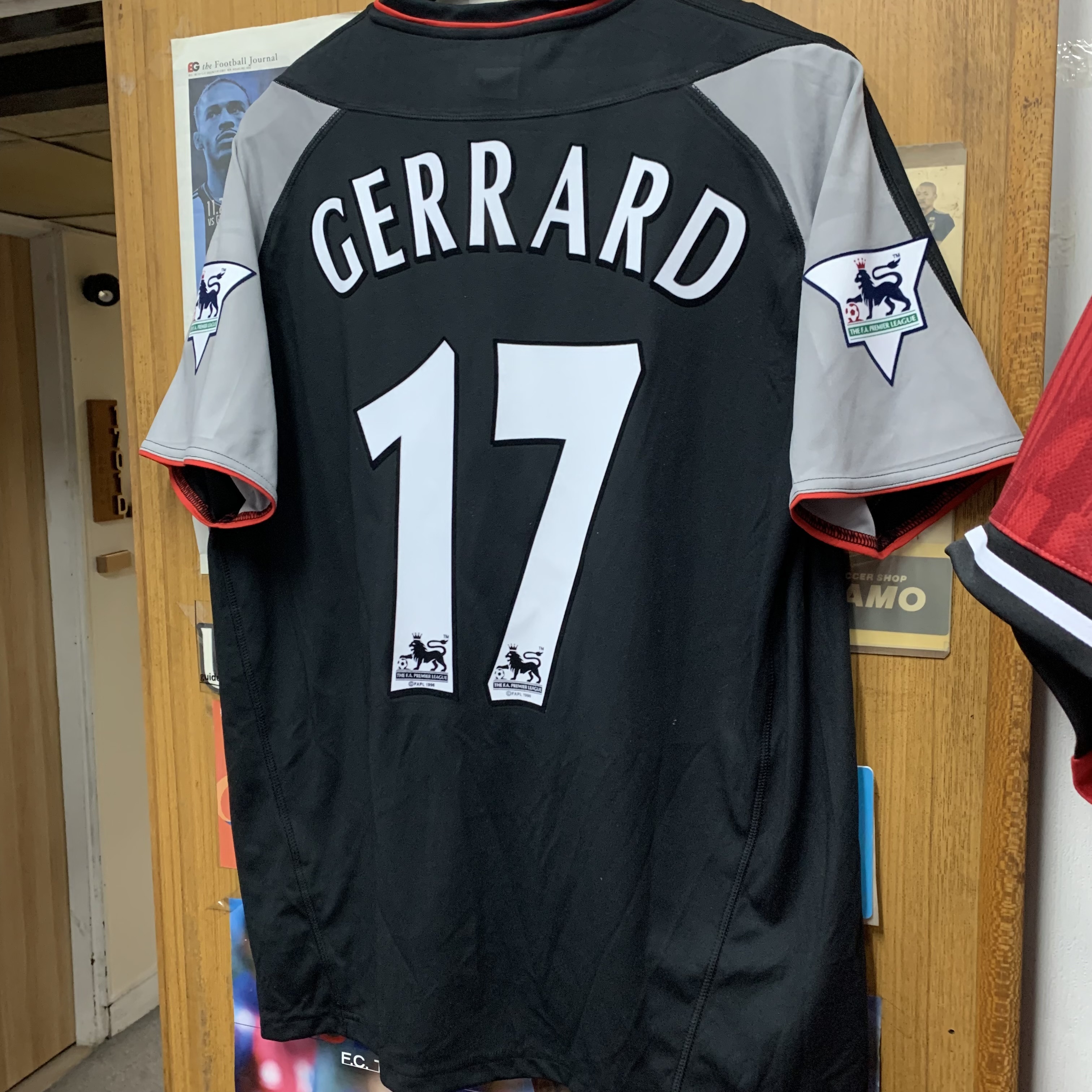 2002 Liverpool Retro Away Shirt with 17 GERRARD