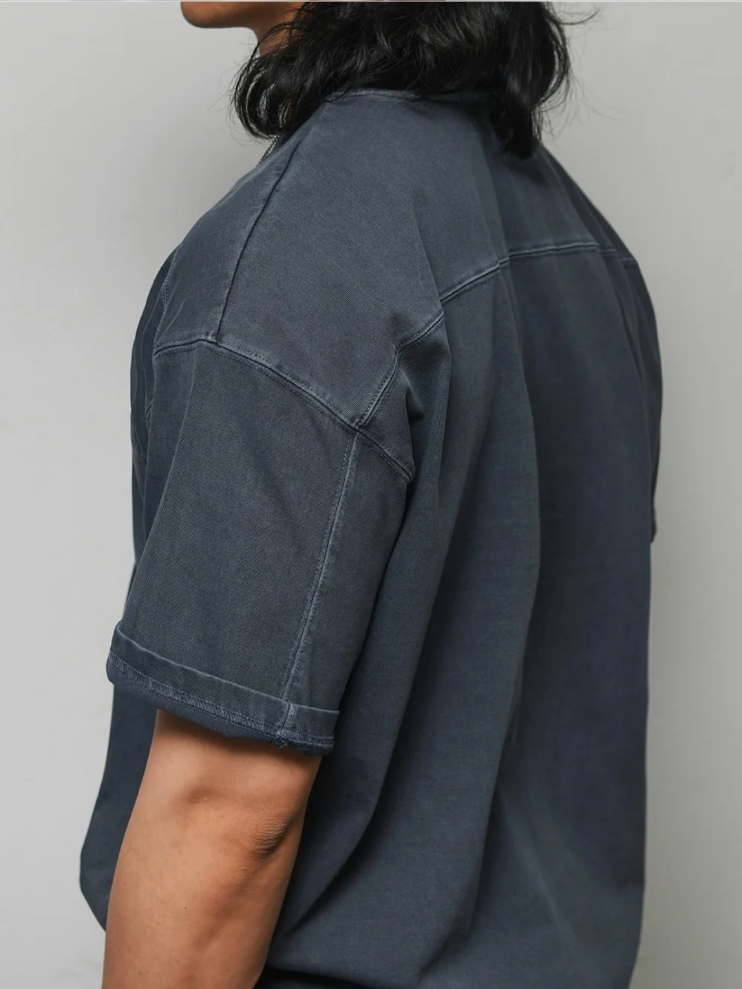 顏料剪裁口袋短袖T卹