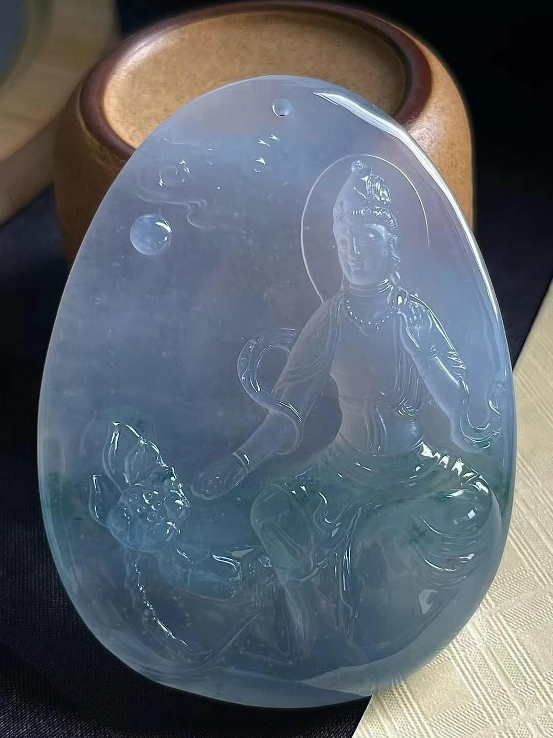 76354 翡翠觀音牌