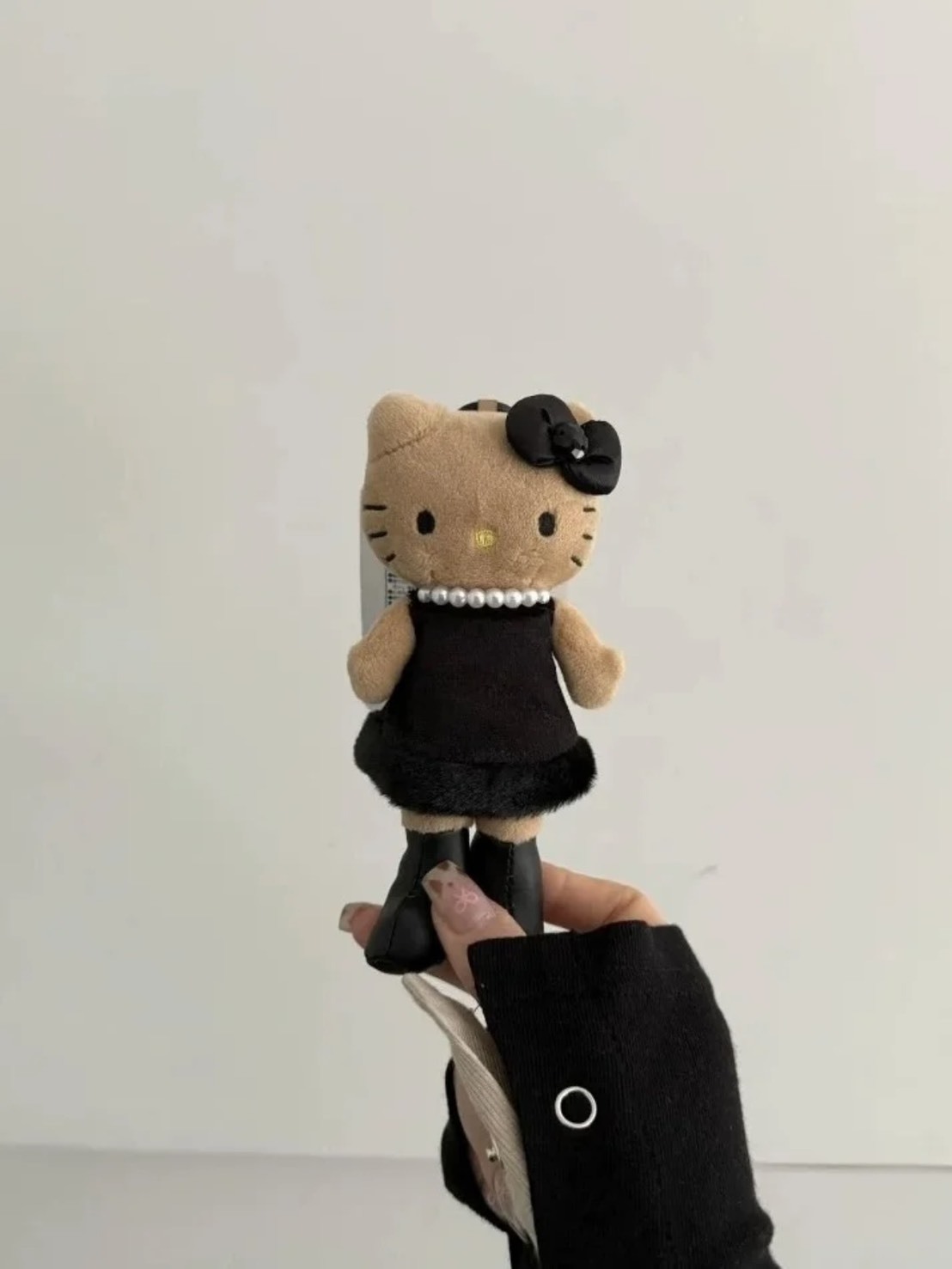 <快速出貨> 三麗鷗 長腿 HELLO KITTY 吊飾