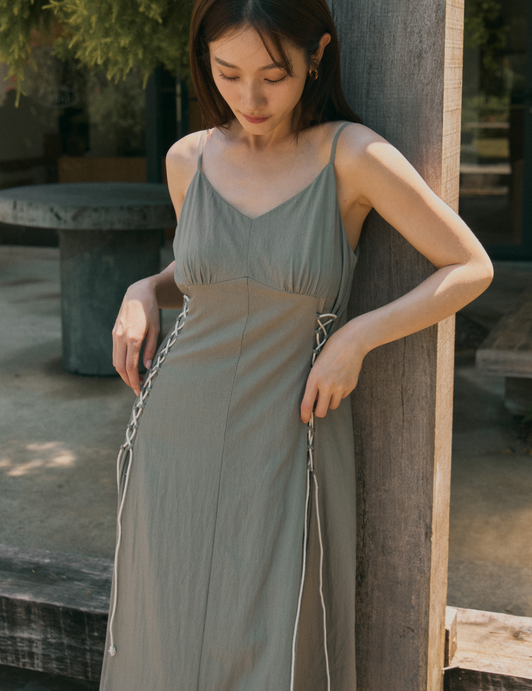 交錯綁帶設計洋裝（3尺寸）