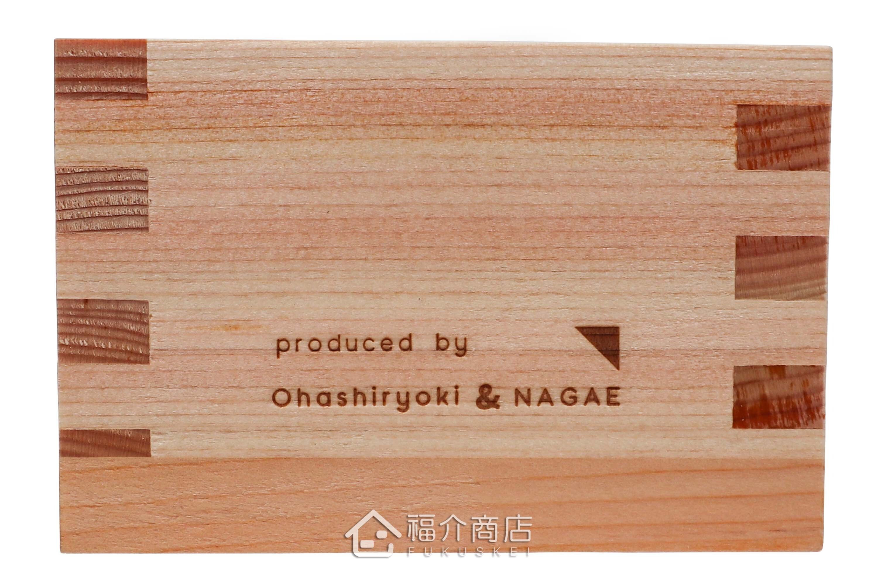 喝日本清酒的木製與錫材質酒器