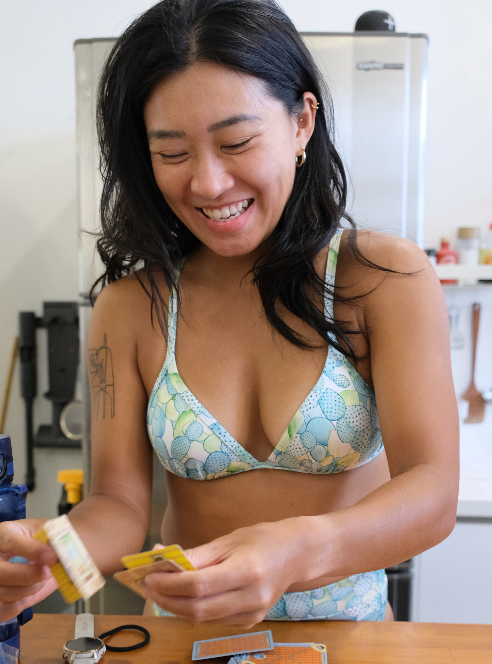 【G1草綠仙人掌】UPV 三角美胸綁帶上衣