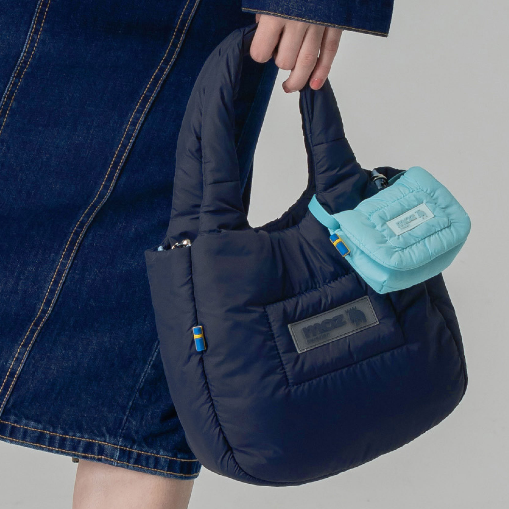 moz瑞典駝鹿Light 空氣雲朵包(海軍藍)中