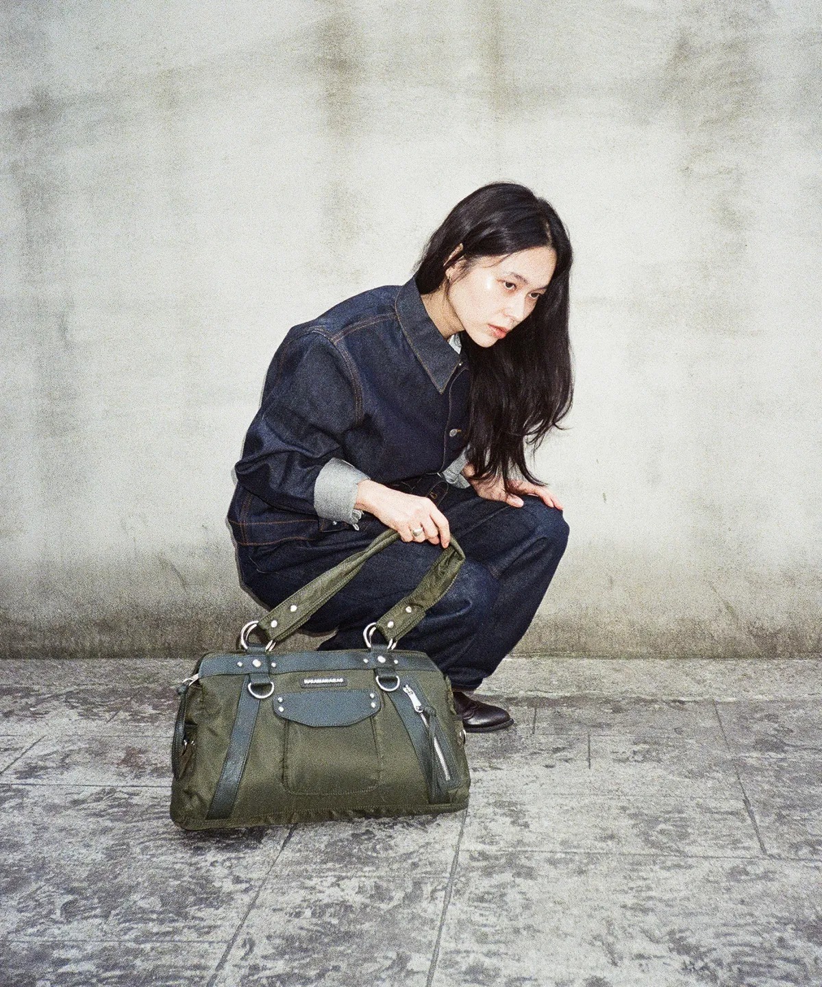 ショルダーバッグ・ポシェット IUGAMAKARAS Studded Nylon Shoulder Bag 5FT225 IUGAMAKARAS Studded Nylon Shoulder Bag