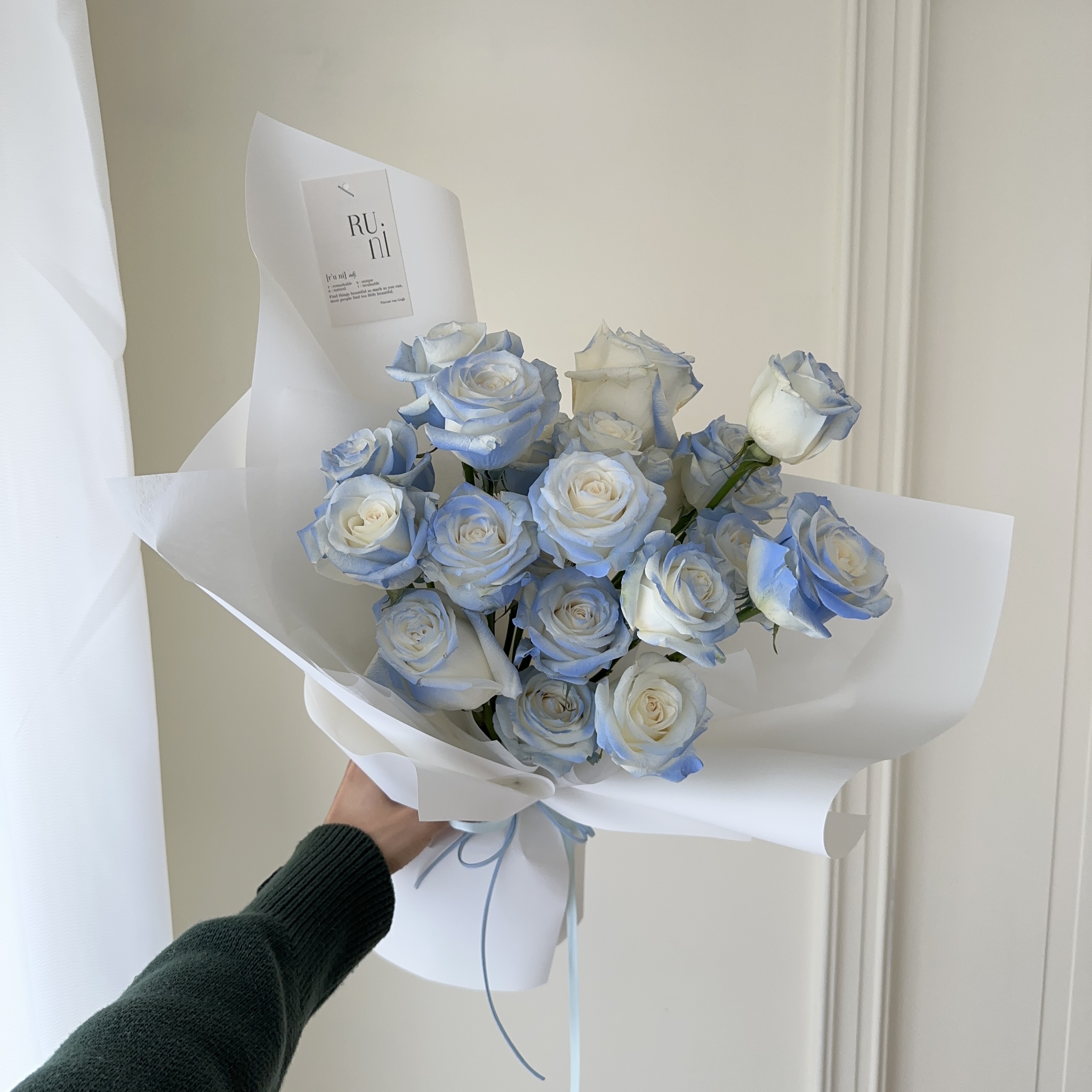 星霧藍調-噴藍色玫瑰鮮花花束