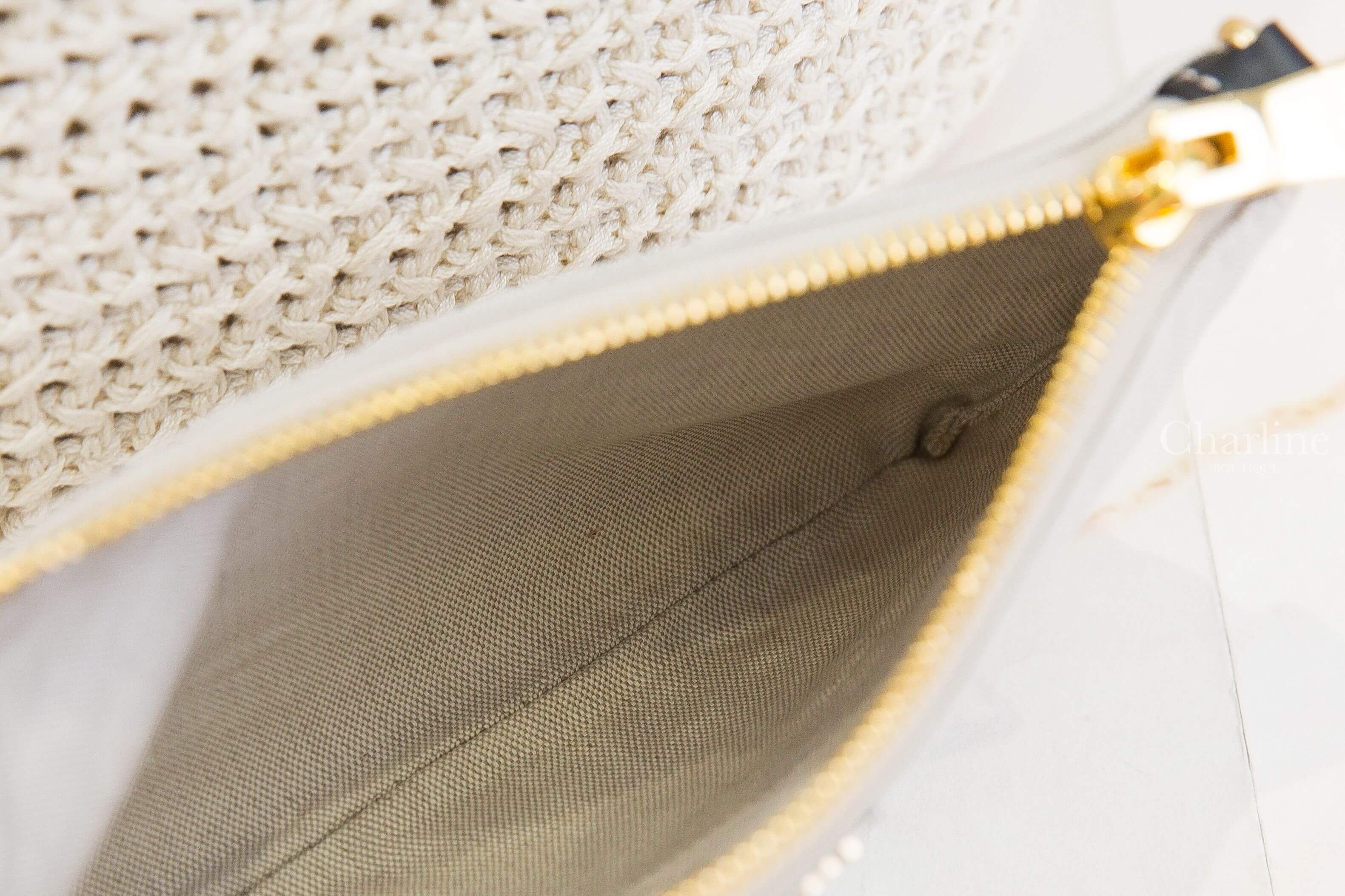Miu Miu Ivy Raffia-Effect Woven Tote Bag 粉筆白黑字帆布內裡棉質編織手提肩背托特包-Charline Boutique 精品代購