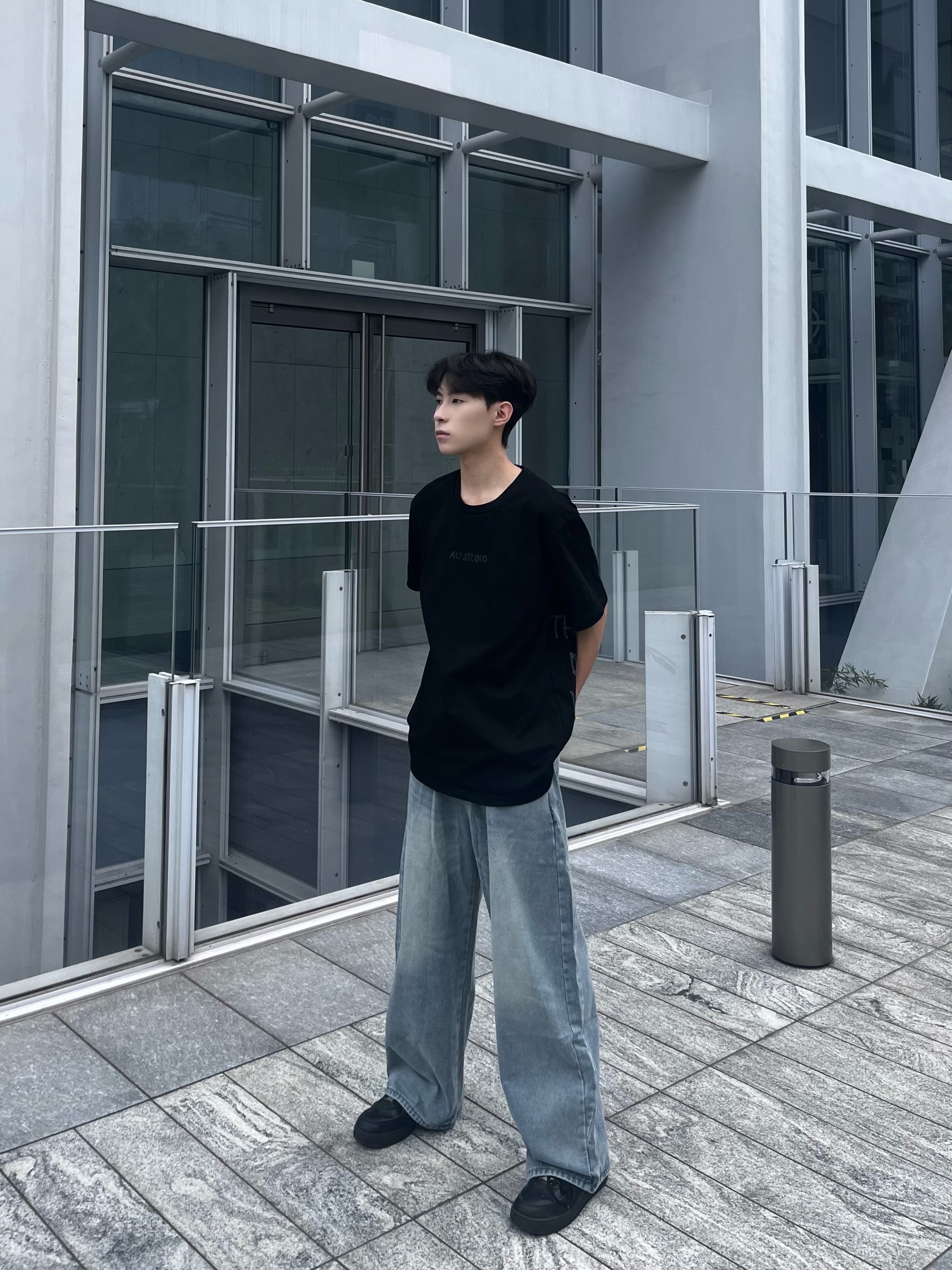 (現貨) 水洗做舊藍直筒微喇叭褲