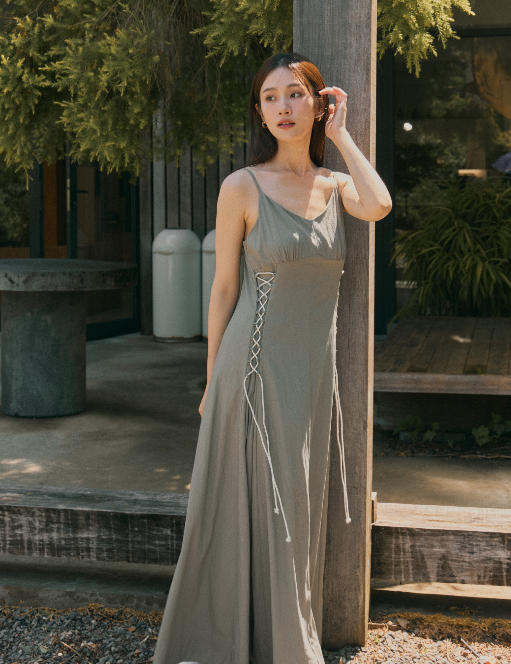 交錯綁帶設計洋裝（3尺寸）