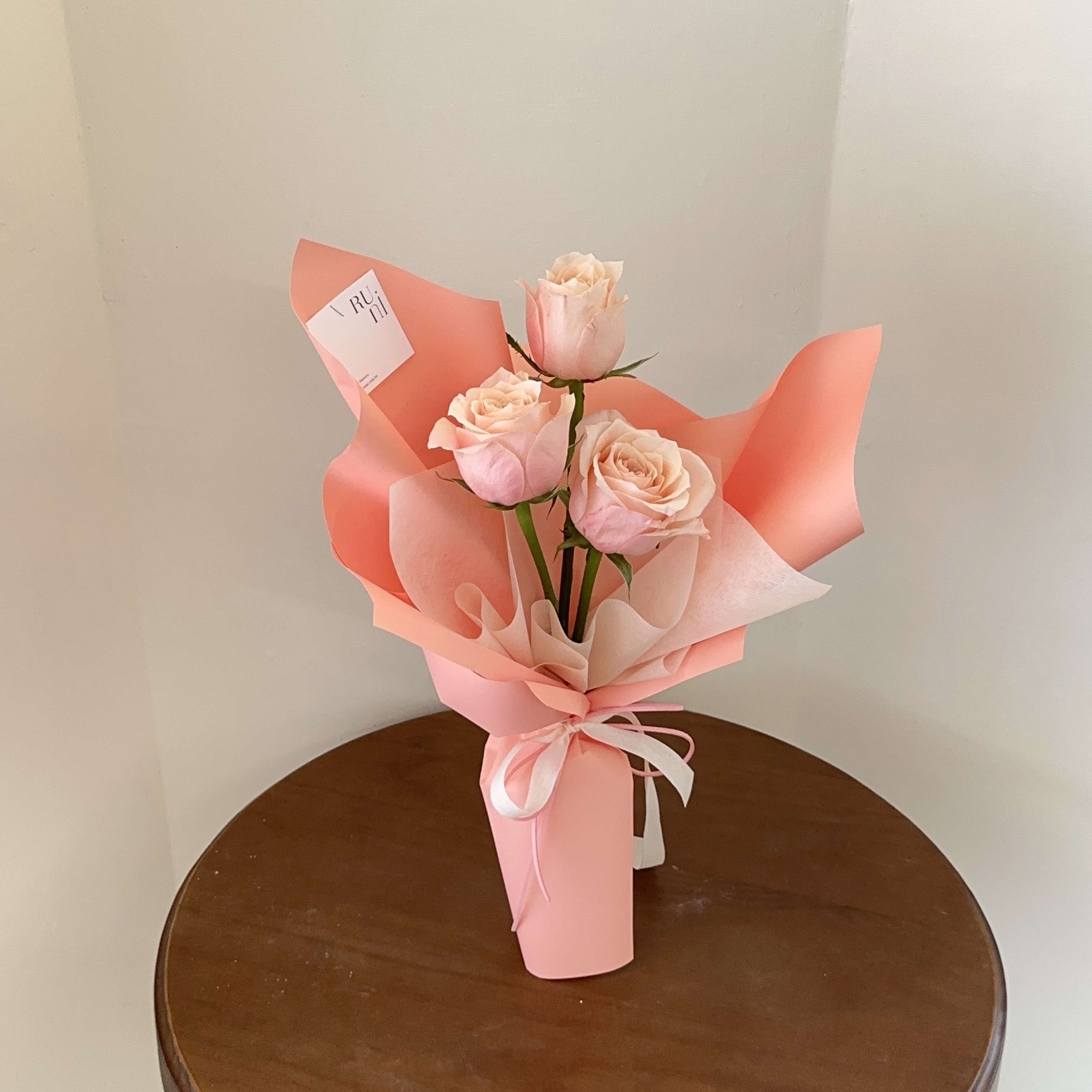 柔軟備忘錄-純粉玫瑰鮮花花束