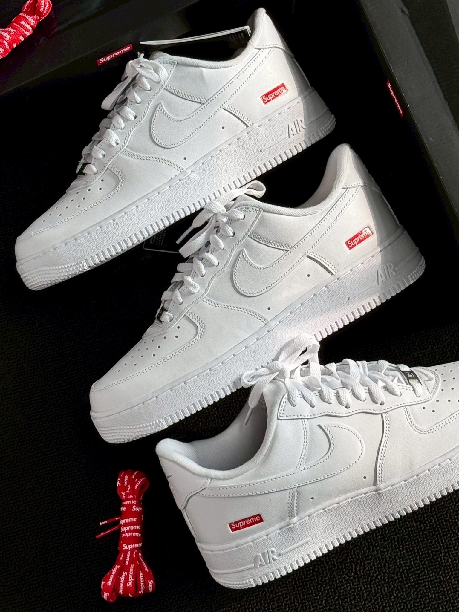 Supreme x Nike Air Force 1 Low 白色