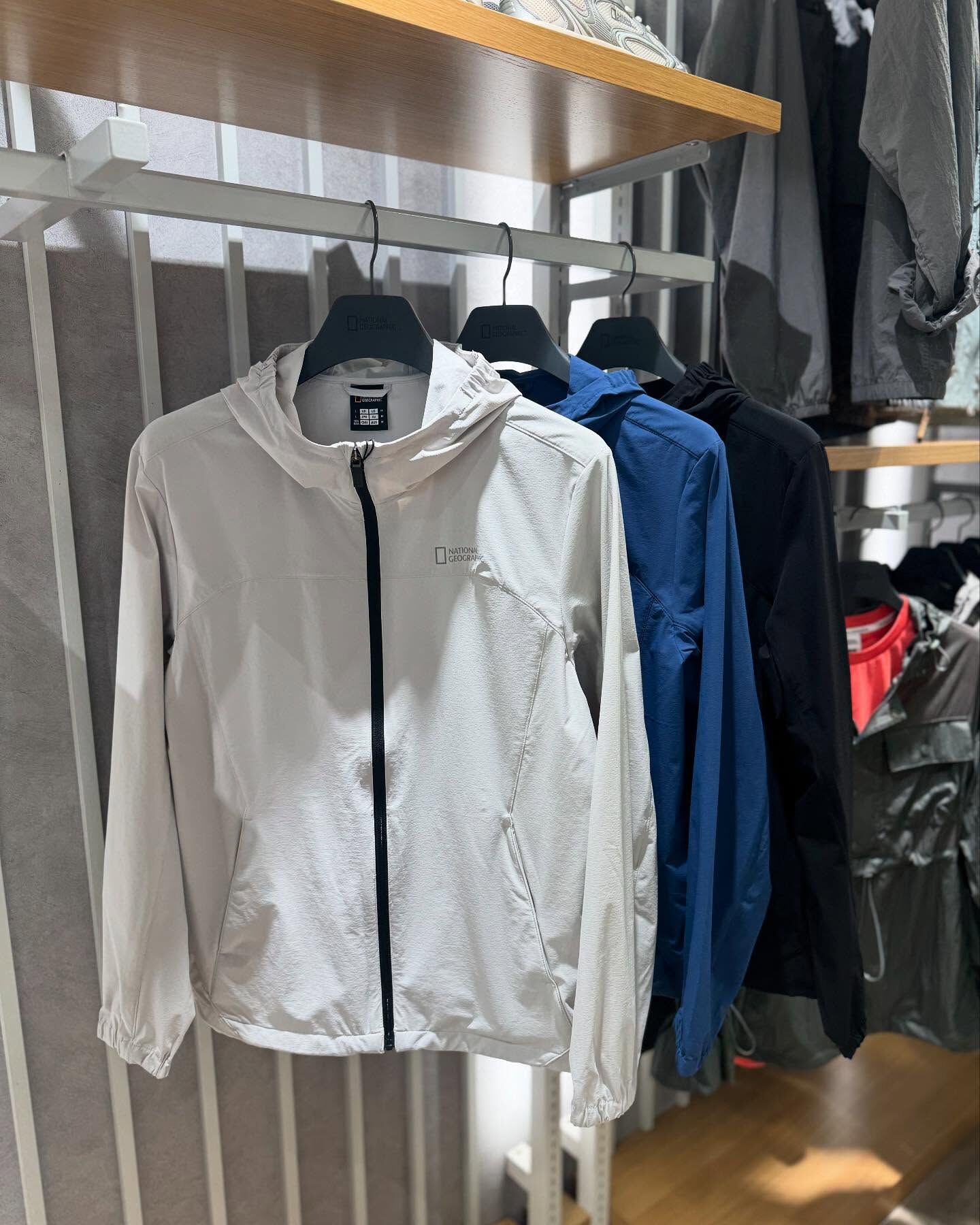 【代購】NATIONAL GEOGRAPHIC 國家地理 Bad 連帽 風衣 外套 N253UJP220