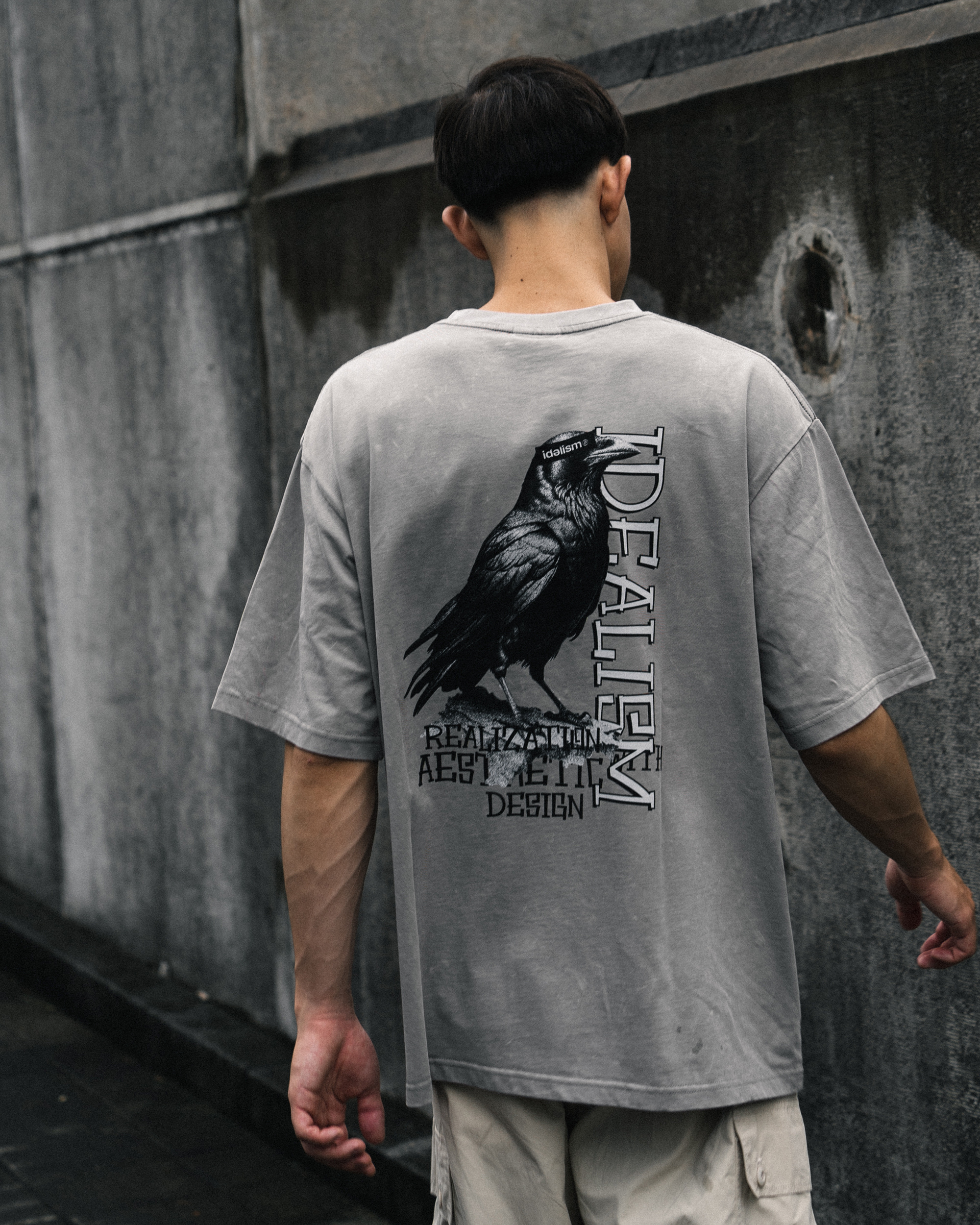 Idealism Crow Tee