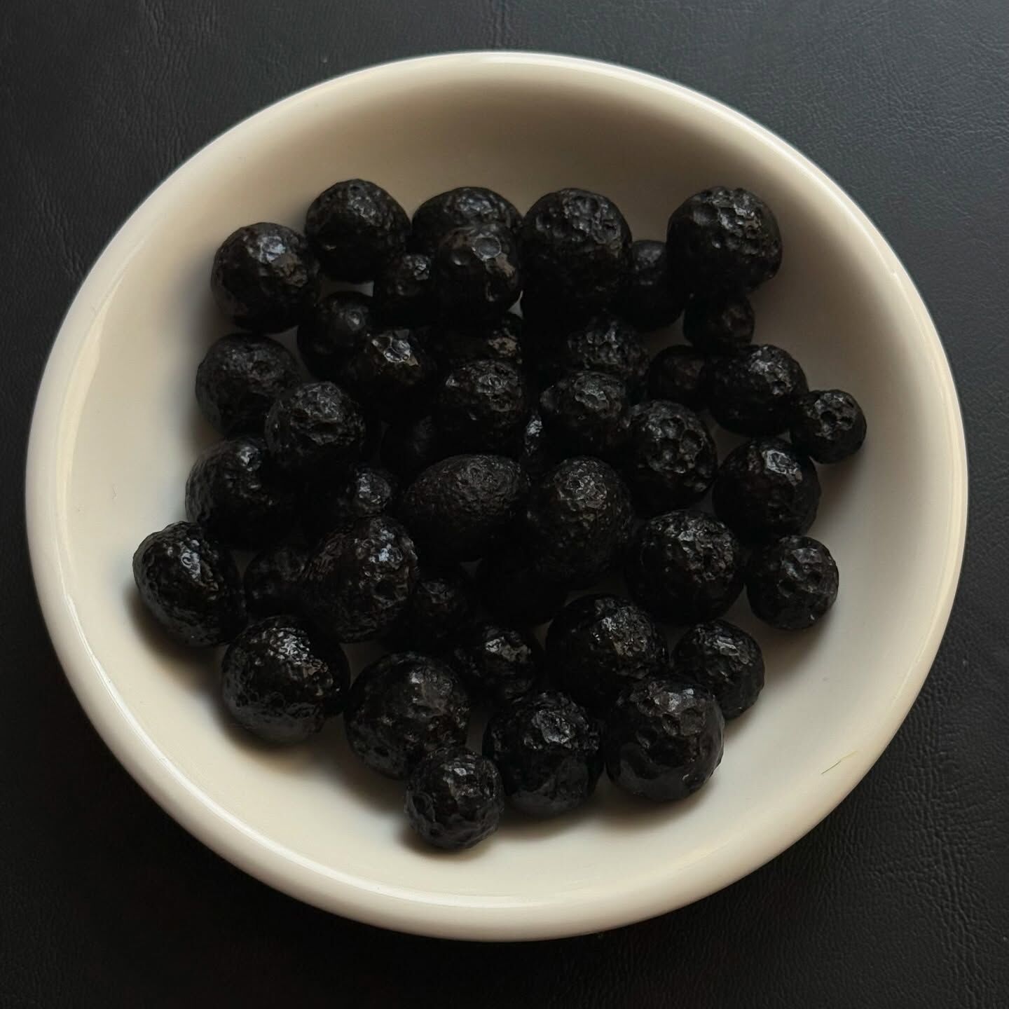 [原石] 墨西哥黑隕石 8-10mm