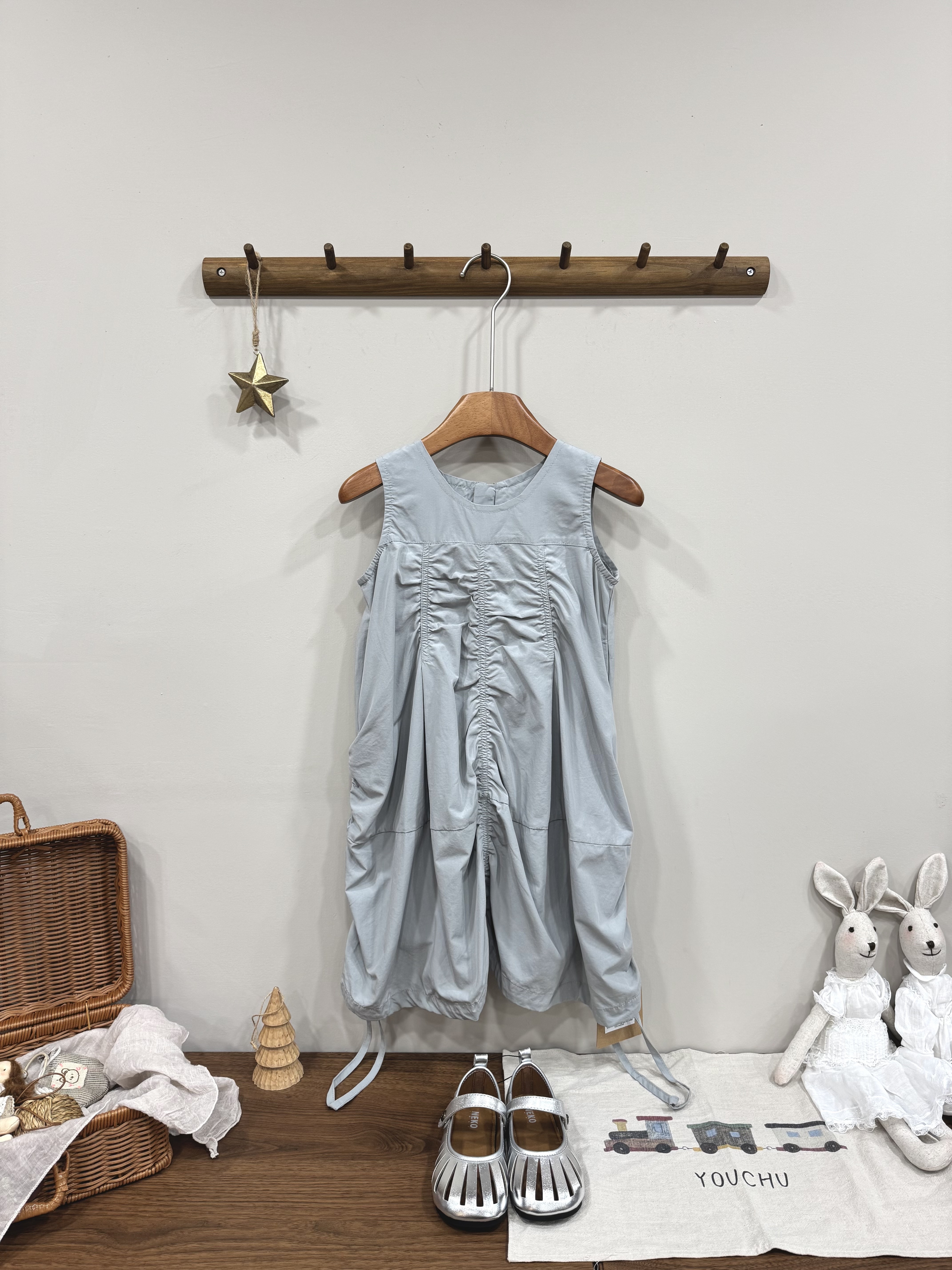 A02716設計師品牌