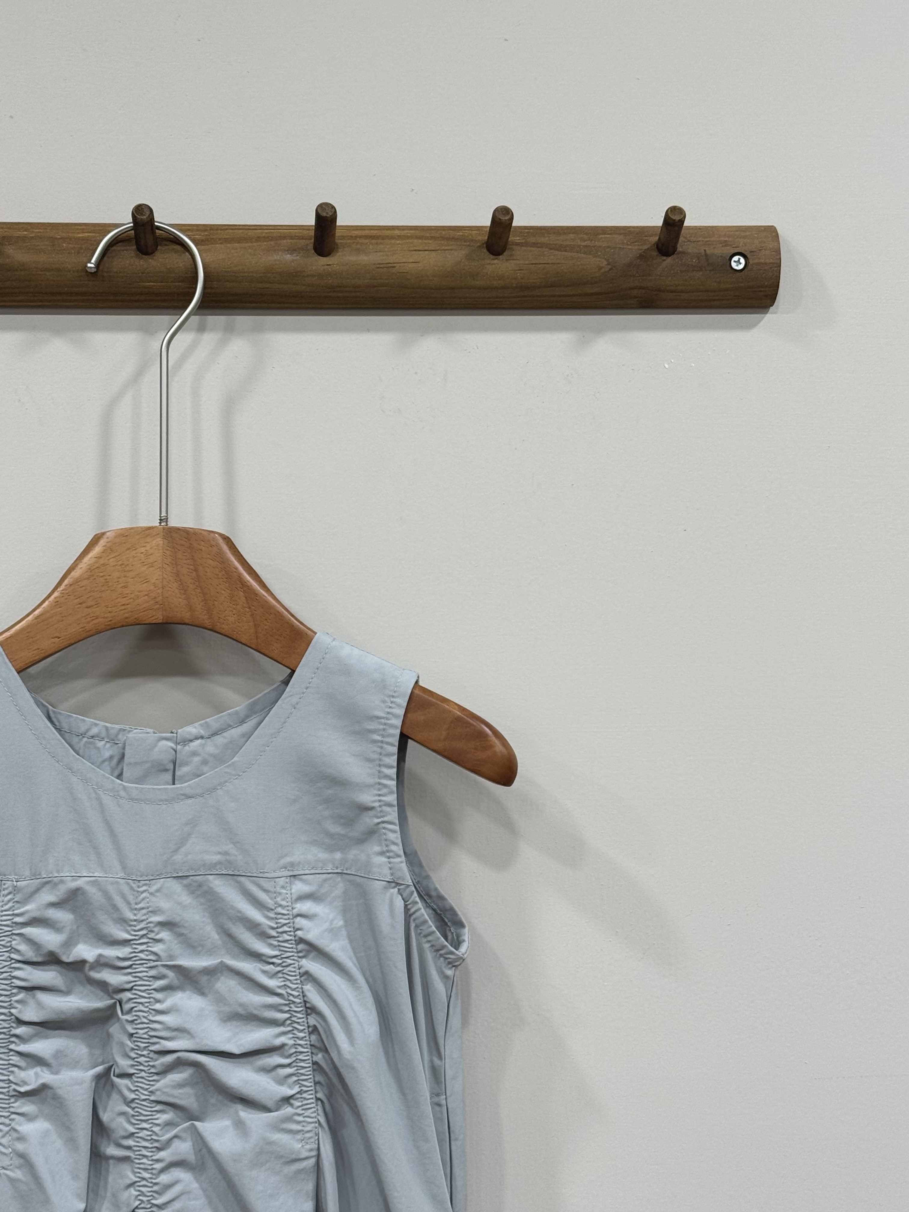 A02716設計師品牌