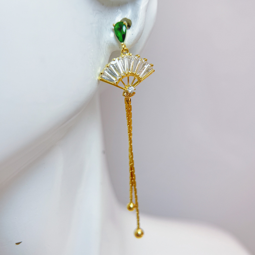 翡翠綠寶扇影耳環