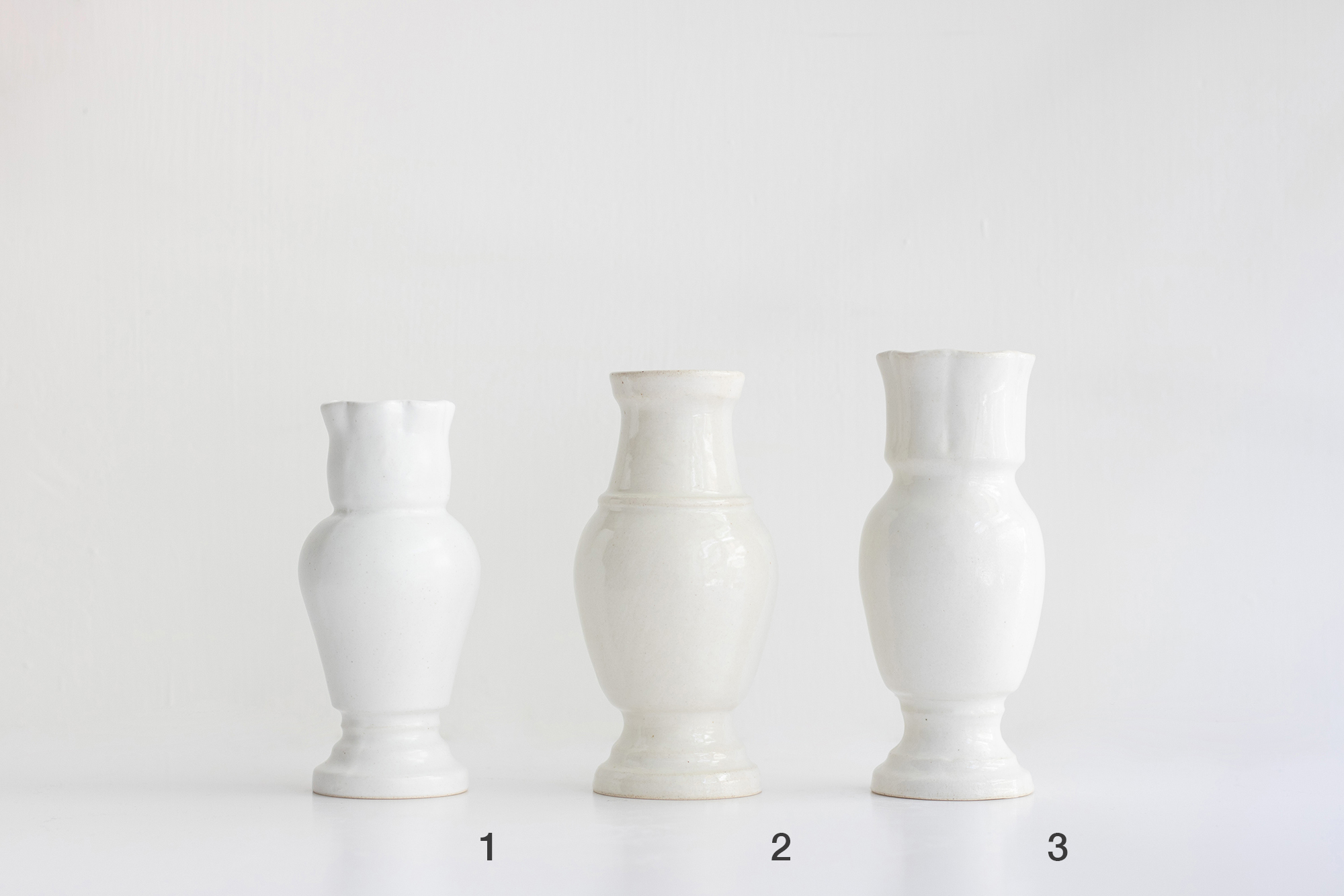 +g 安部太一-白釉花器 A