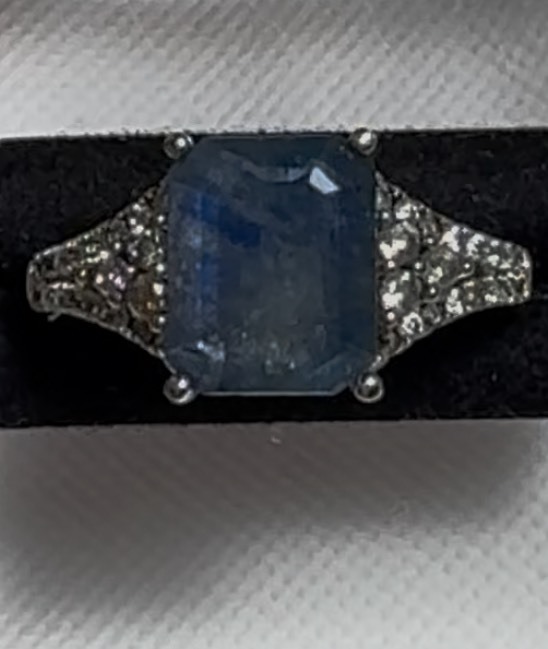 藍寶石戒指