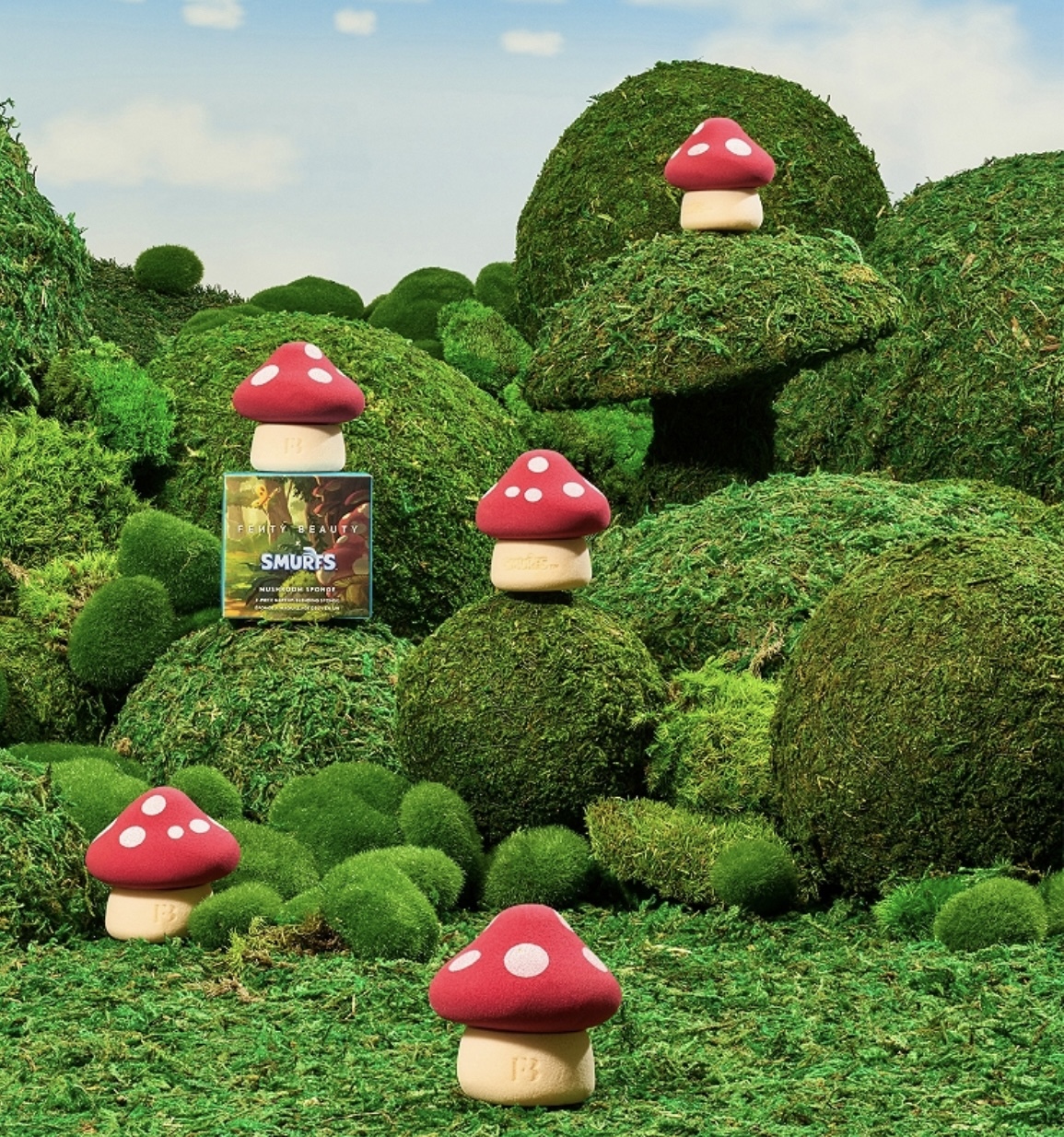 Fenty Beauty x Smurfs - Mushroom Makeup Sponge