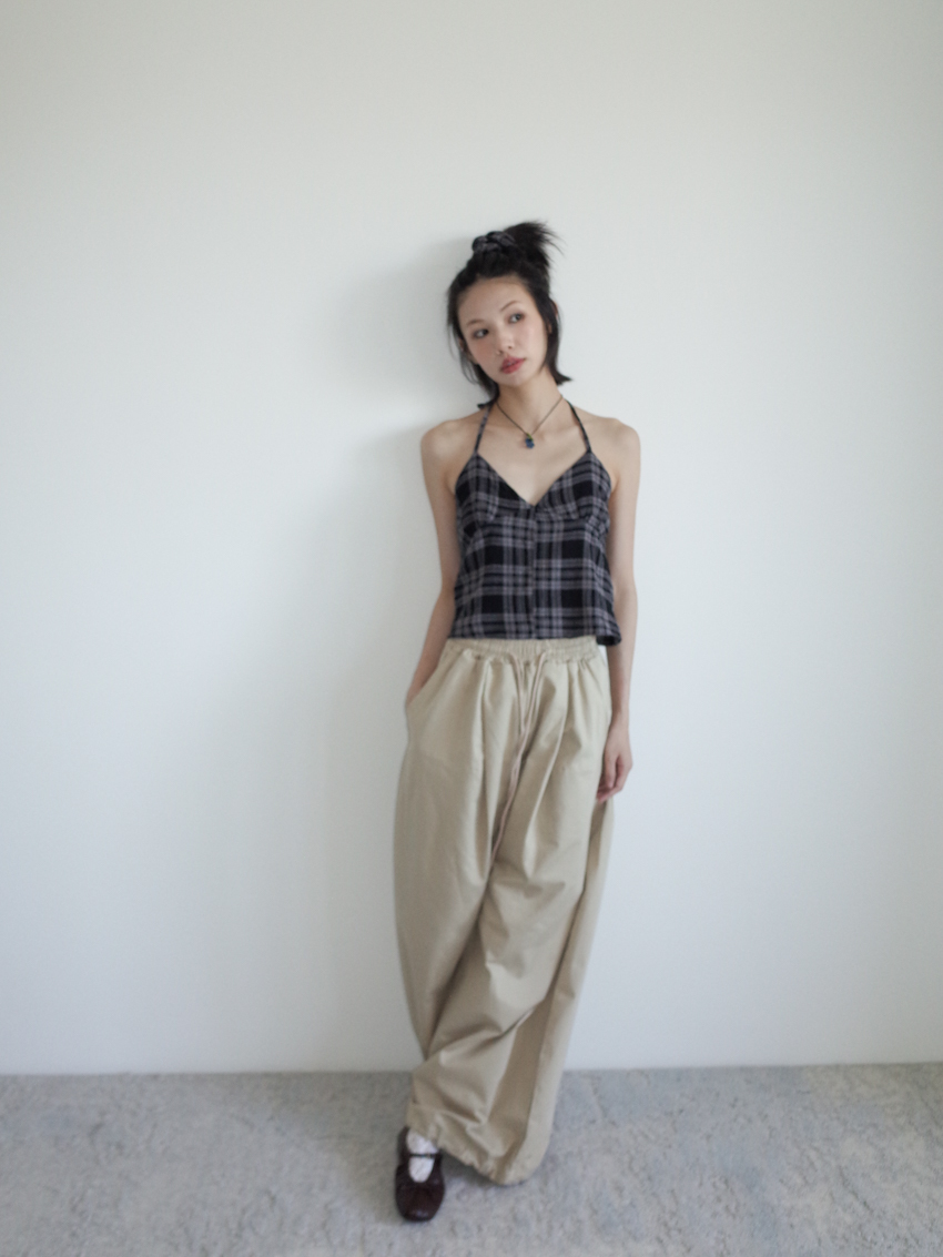 crinkled gingham back tie halter top with scrunchie