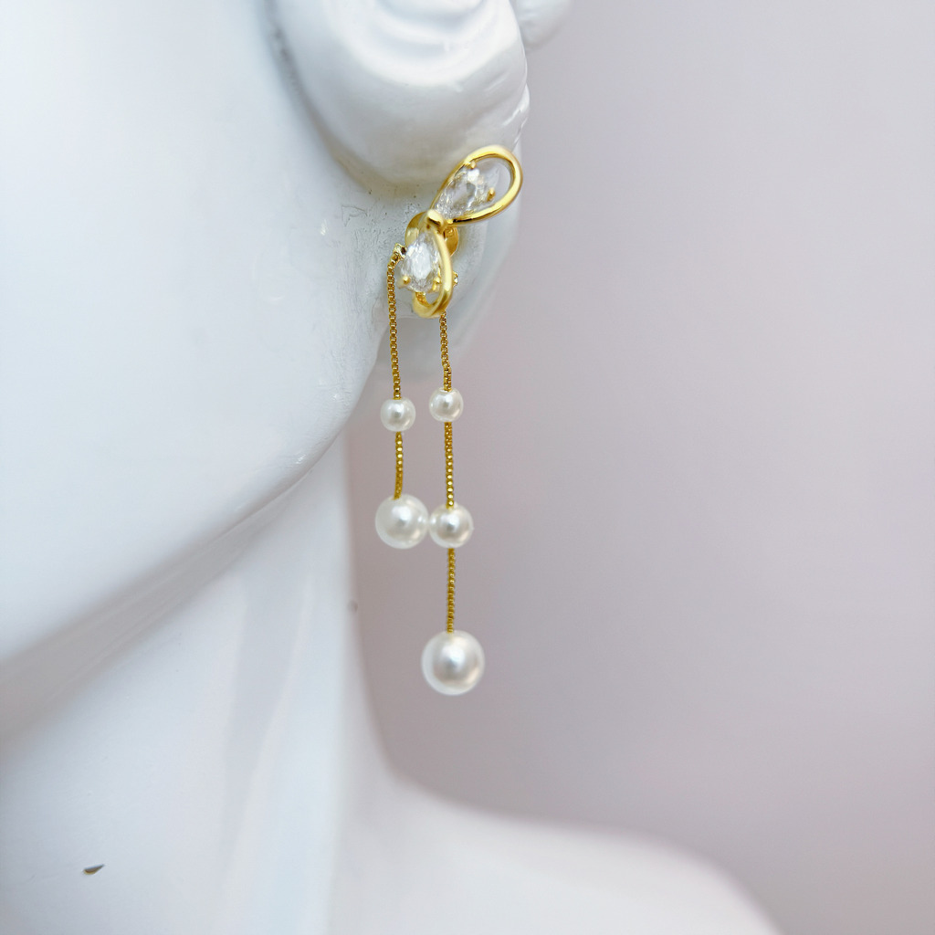 翩舞蝶影珍珠耳環