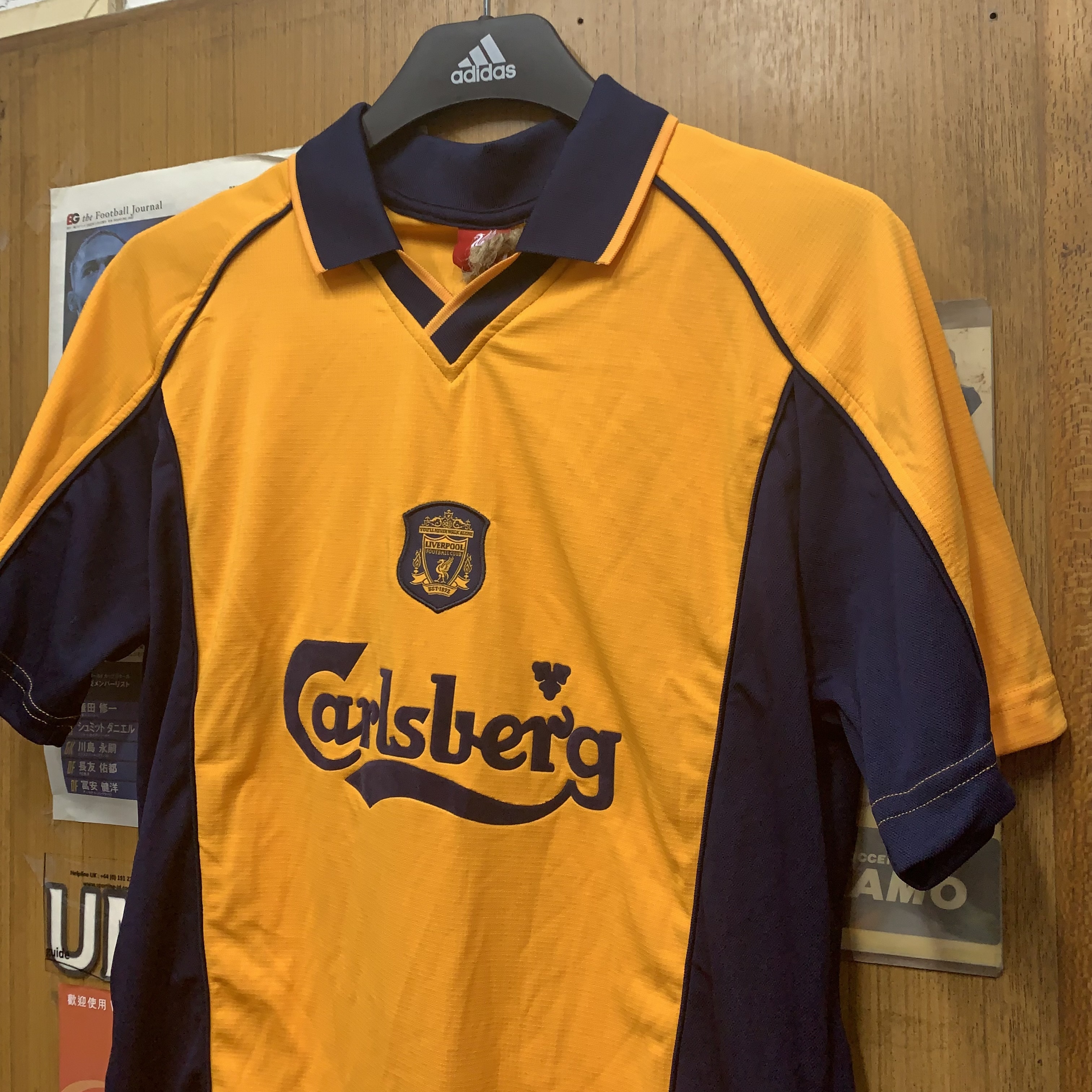 2000 Liverpool Retro Carlsberg Away Shirt