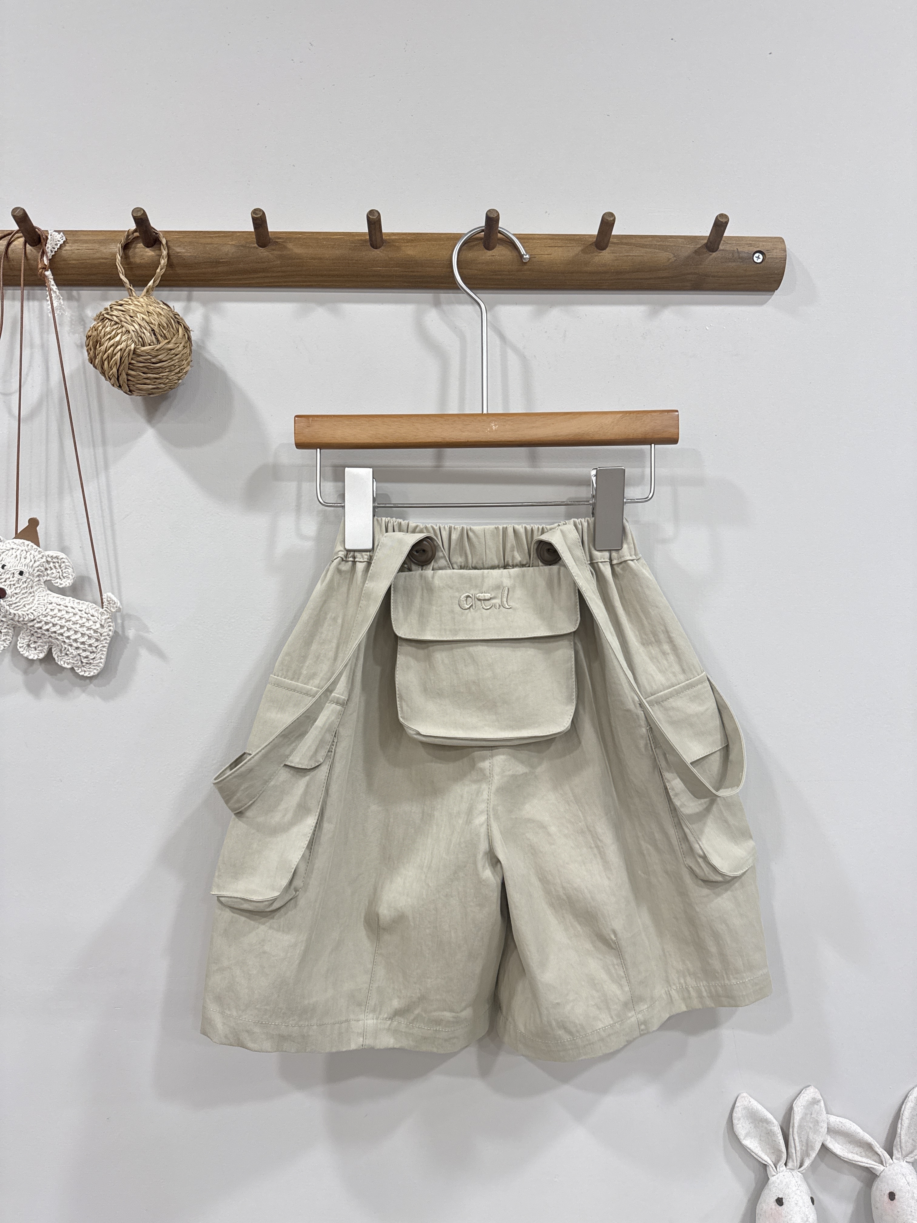 A02717設計師品牌吊帶褲