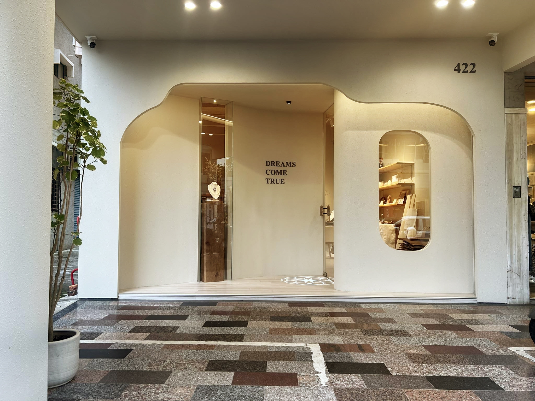 DCT Collection 小資珠寶 門市資訊