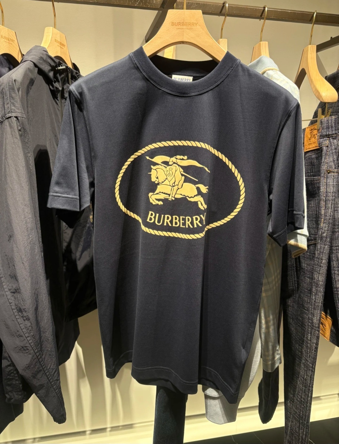 BBR 黑色 金色戰馬 Tee