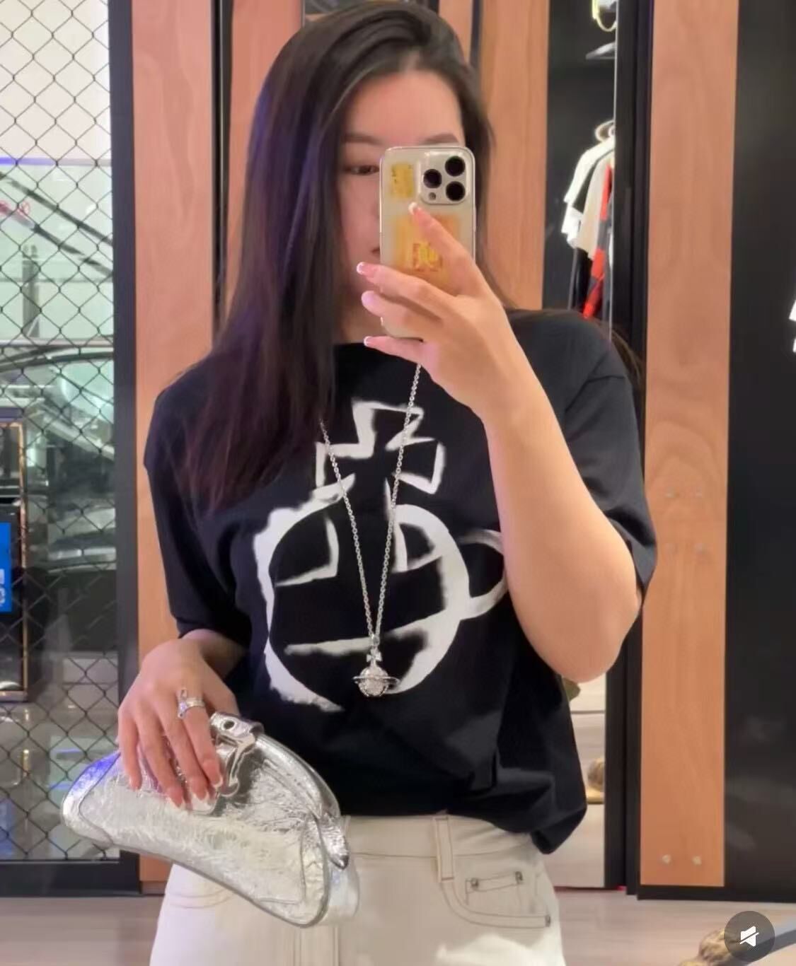 Vivienne Westwood 黑色 塗鴉圖案 Tee 男女可穿