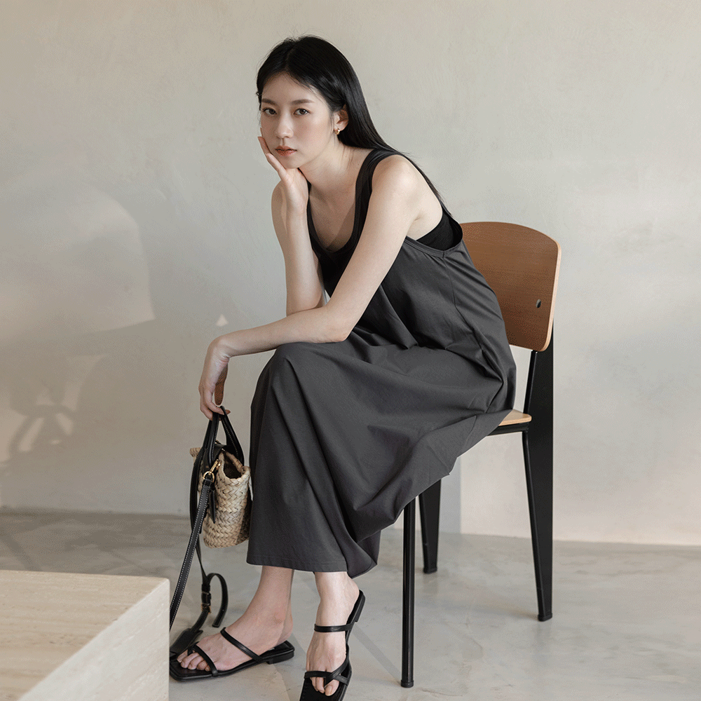 親膚設計感背心長洋-墨