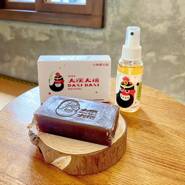 【南僑水晶x大溪大禧】水晶好朋友保庇組(水晶肥皂90g+葡萄柚籽噴霧乾洗手70ml)